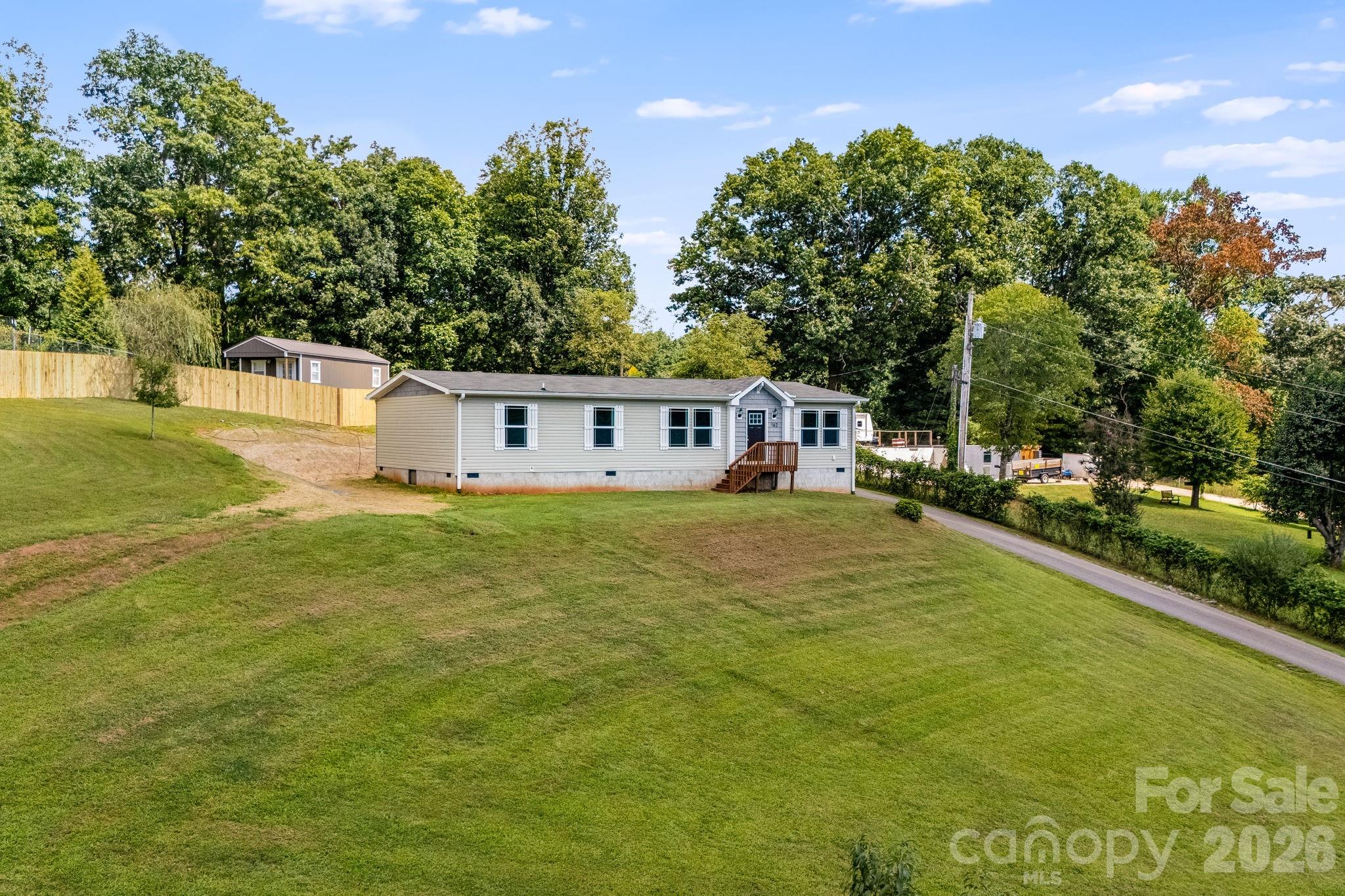 main property photo 27