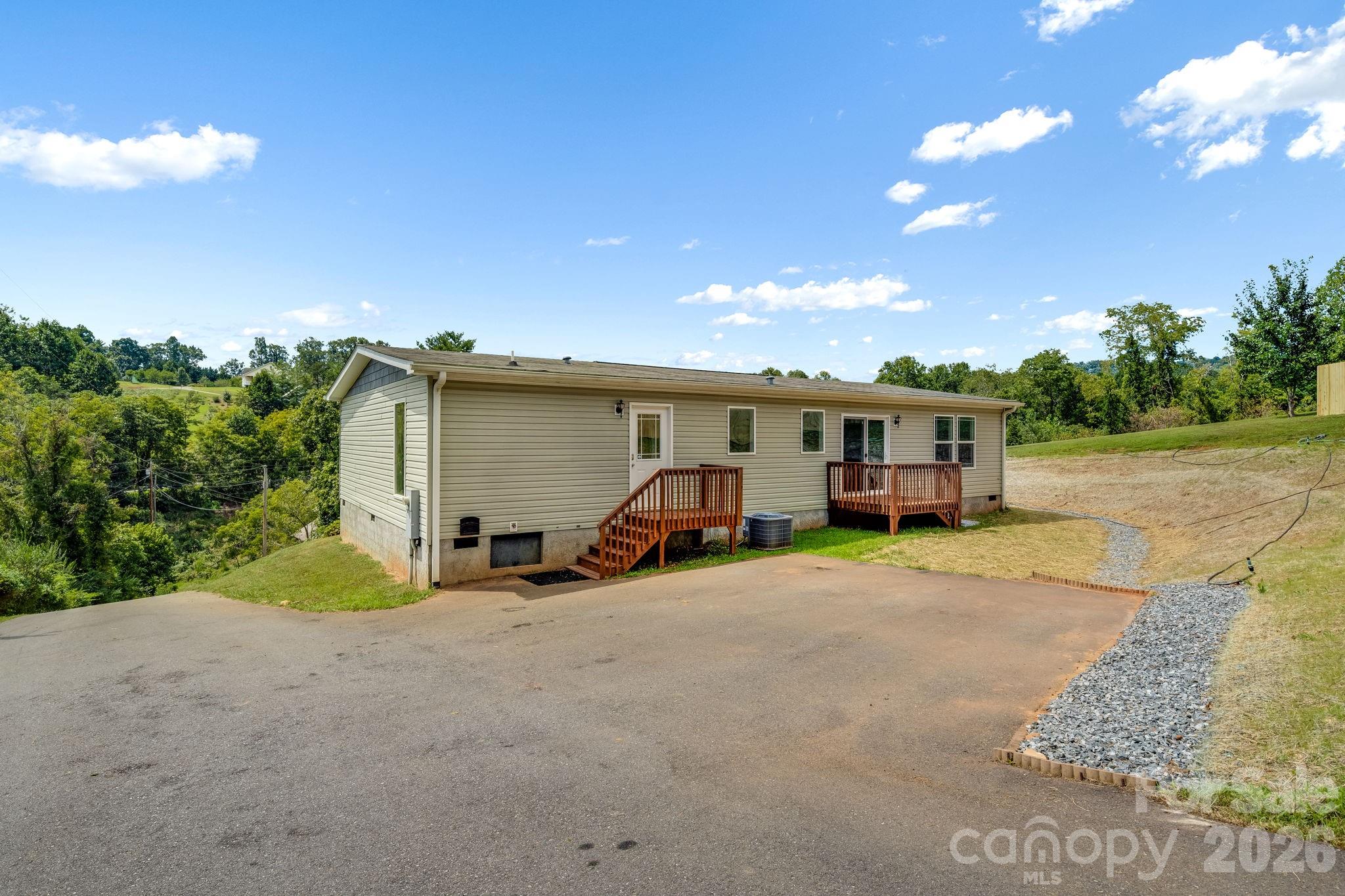 main property photo 31