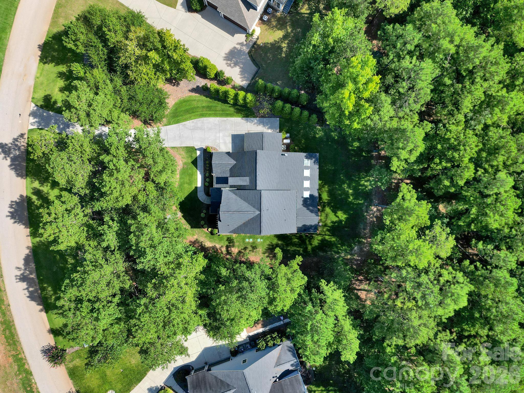 main property photo 41