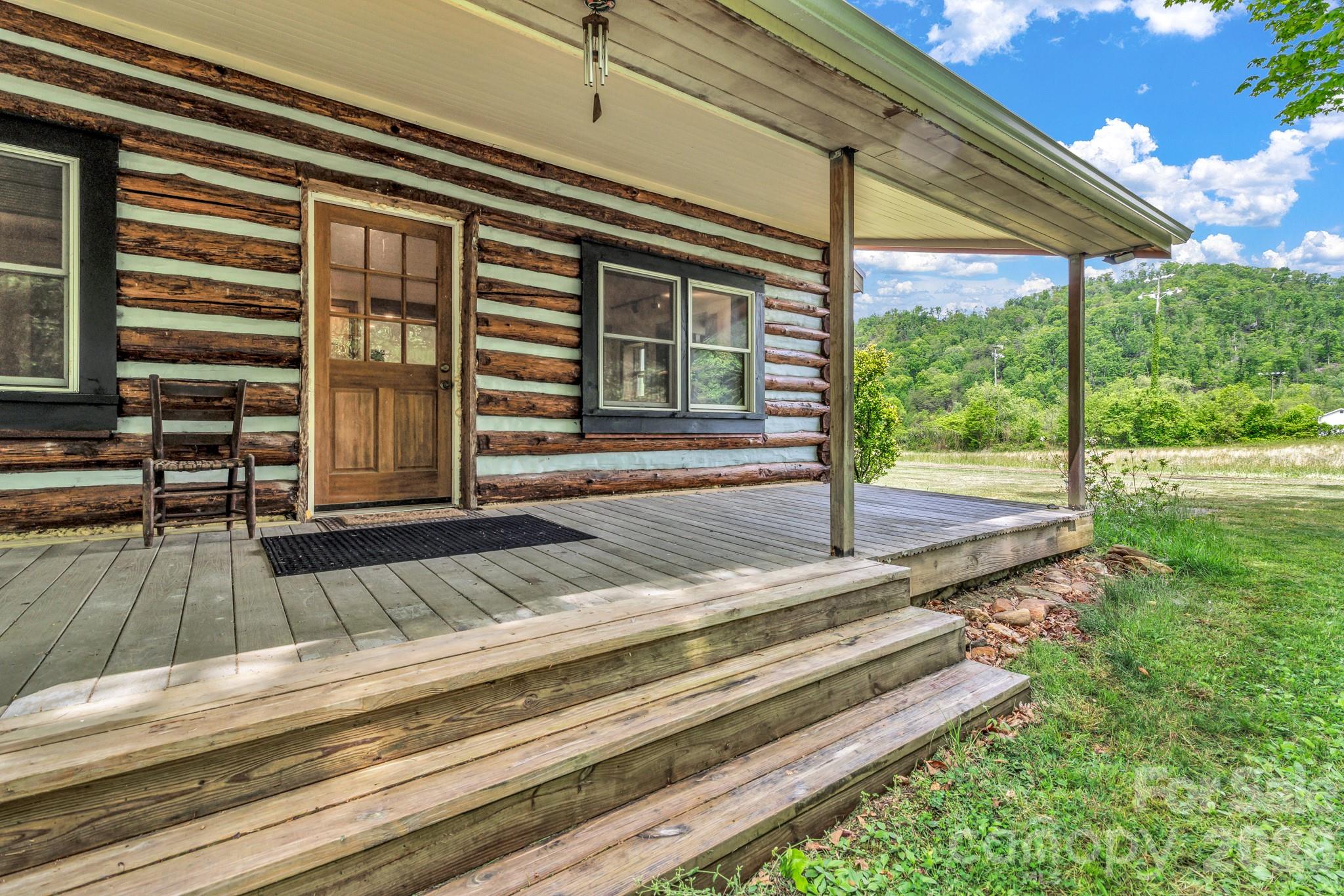 main property photo 8