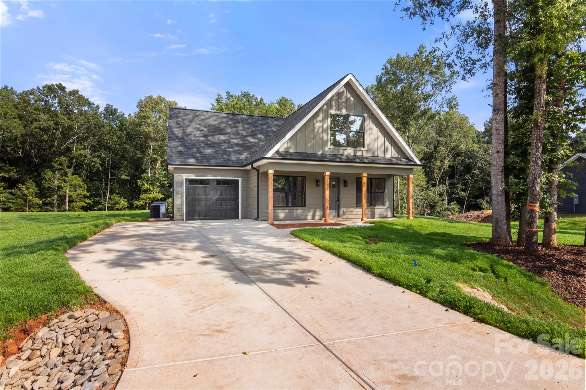 main property photo 0