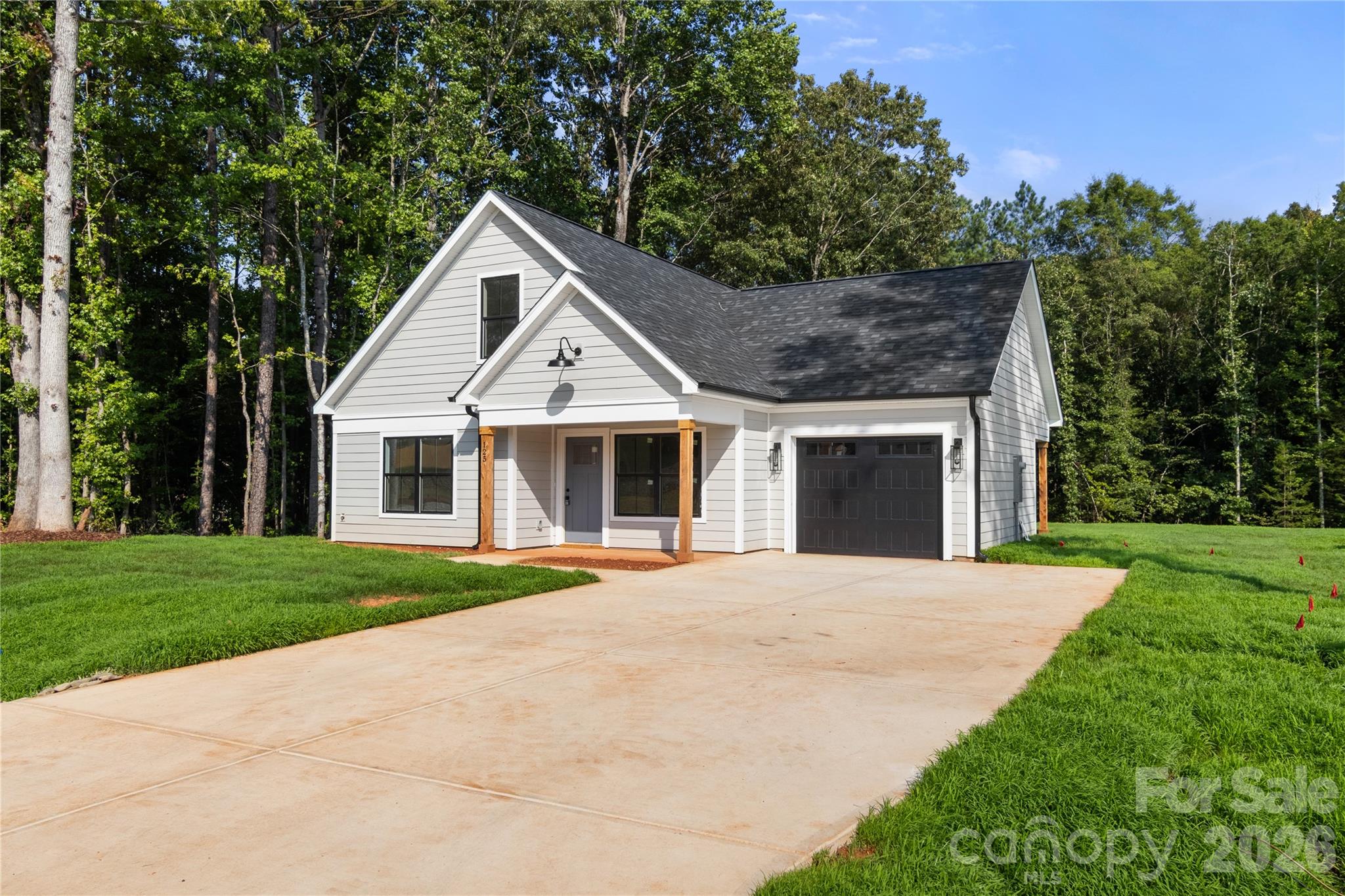 main property photo 0