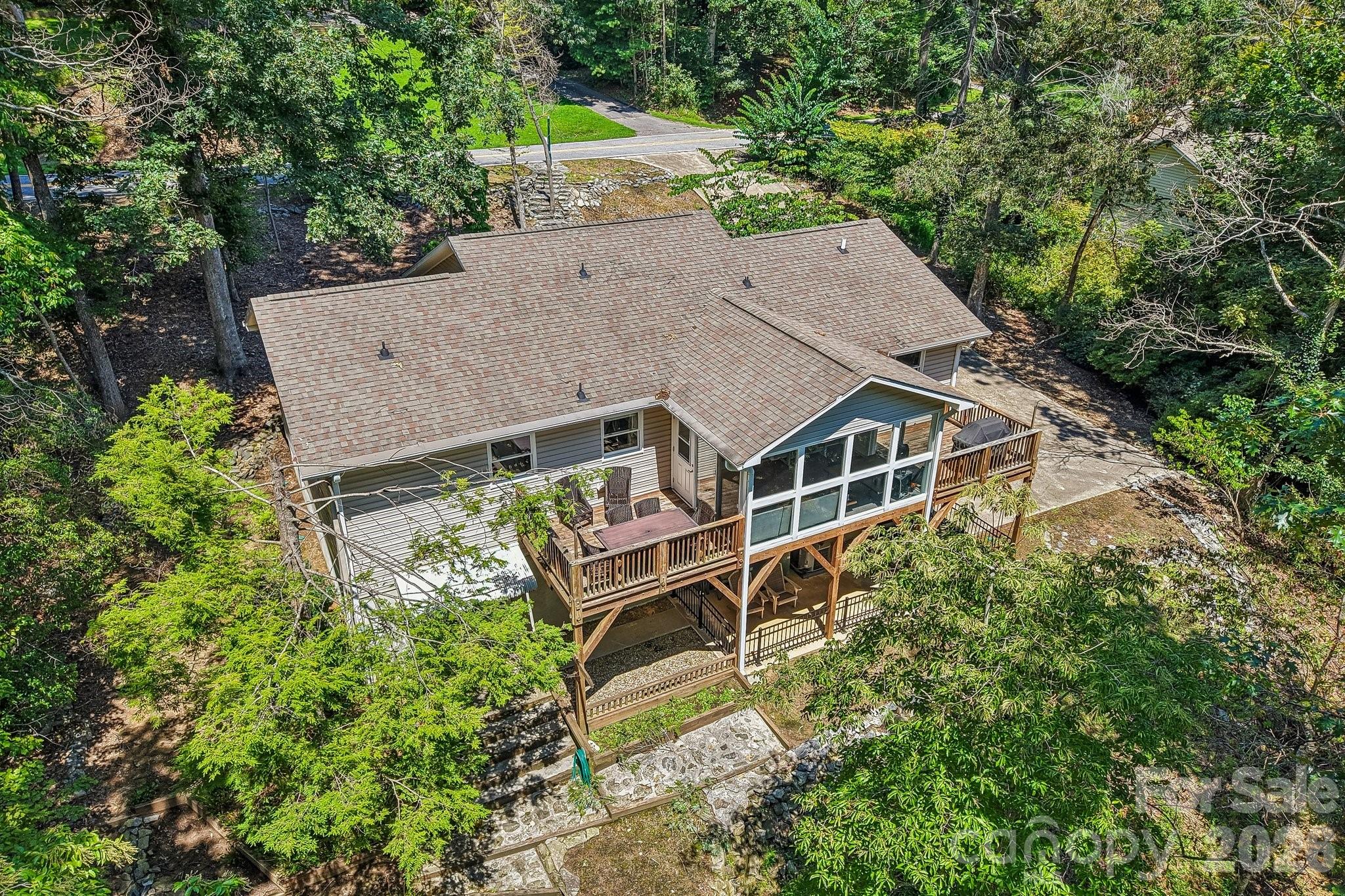main property photo 37