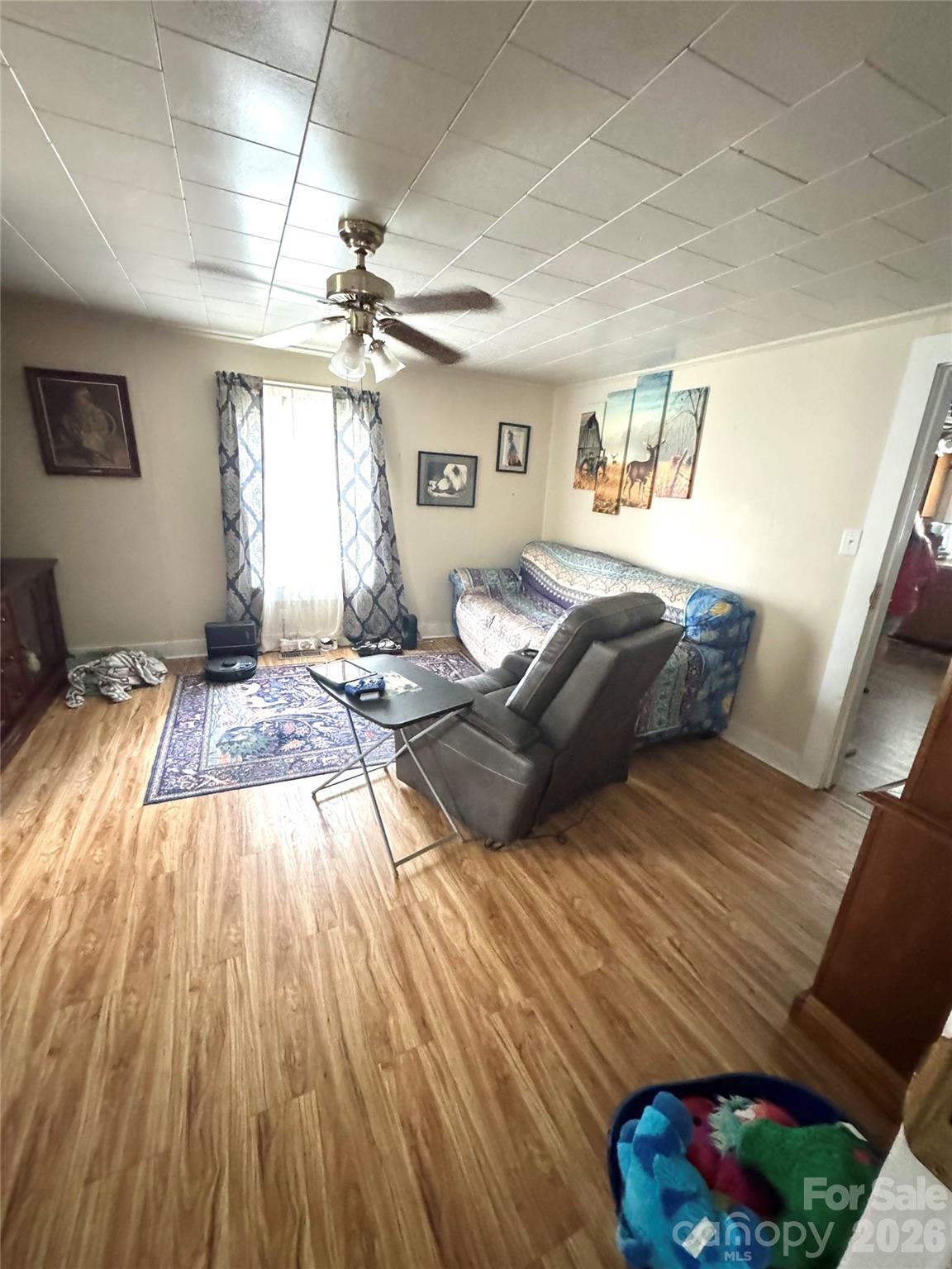 main property photo 7