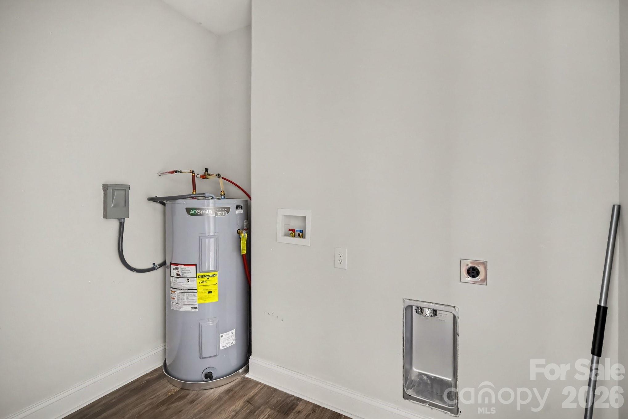 main property photo 24