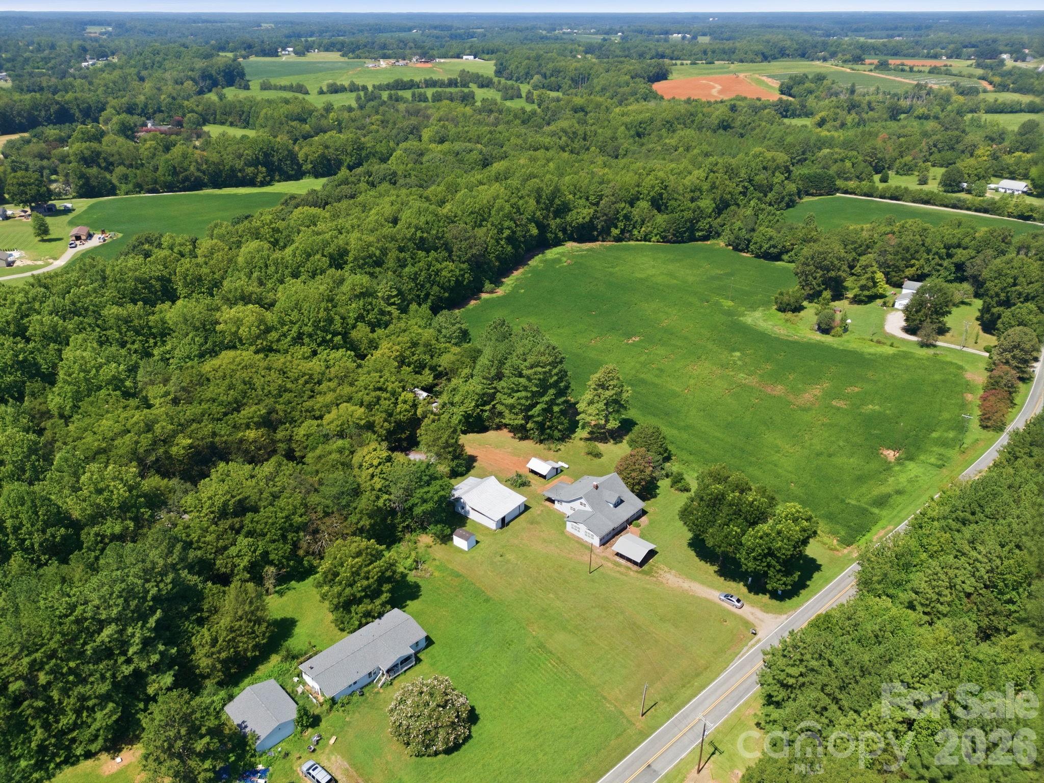 main property photo 36