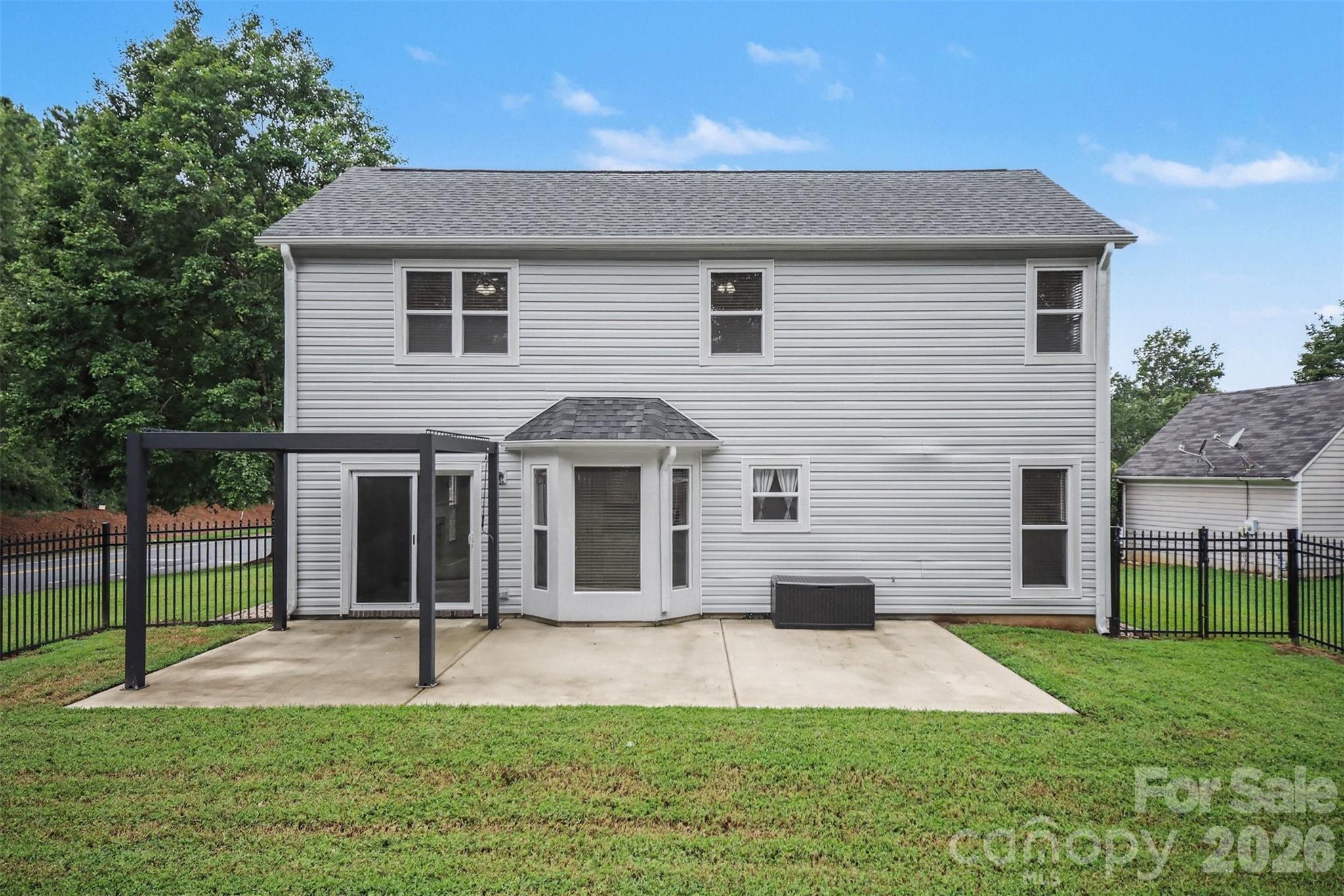 main property photo 38