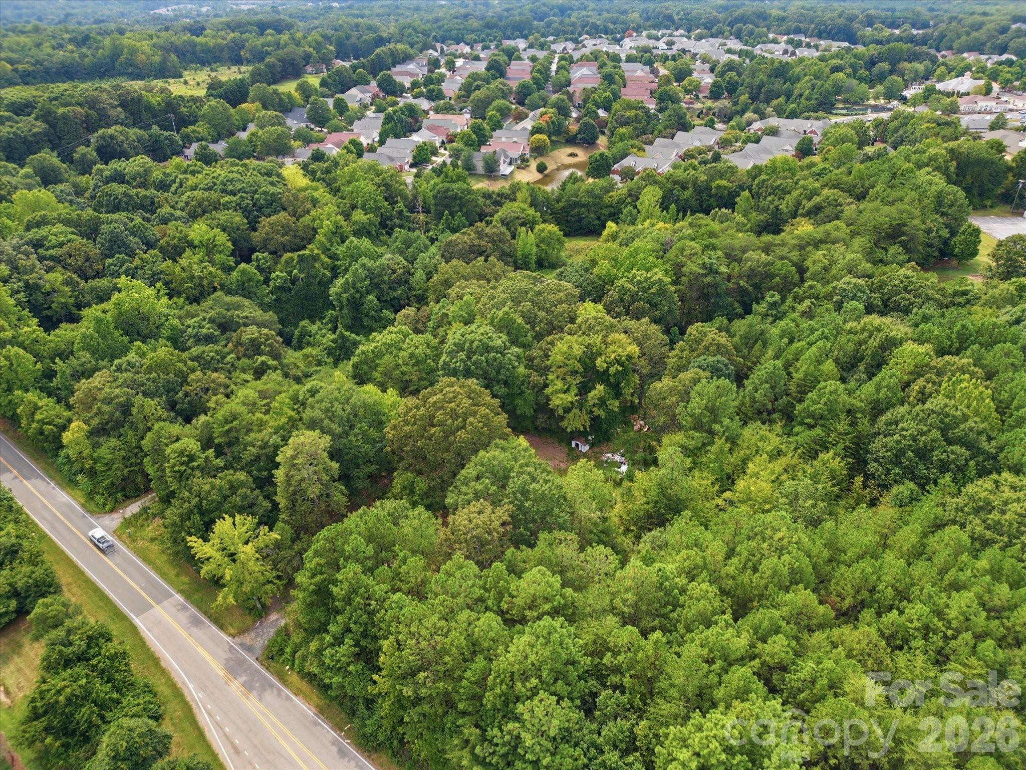 main property photo 28