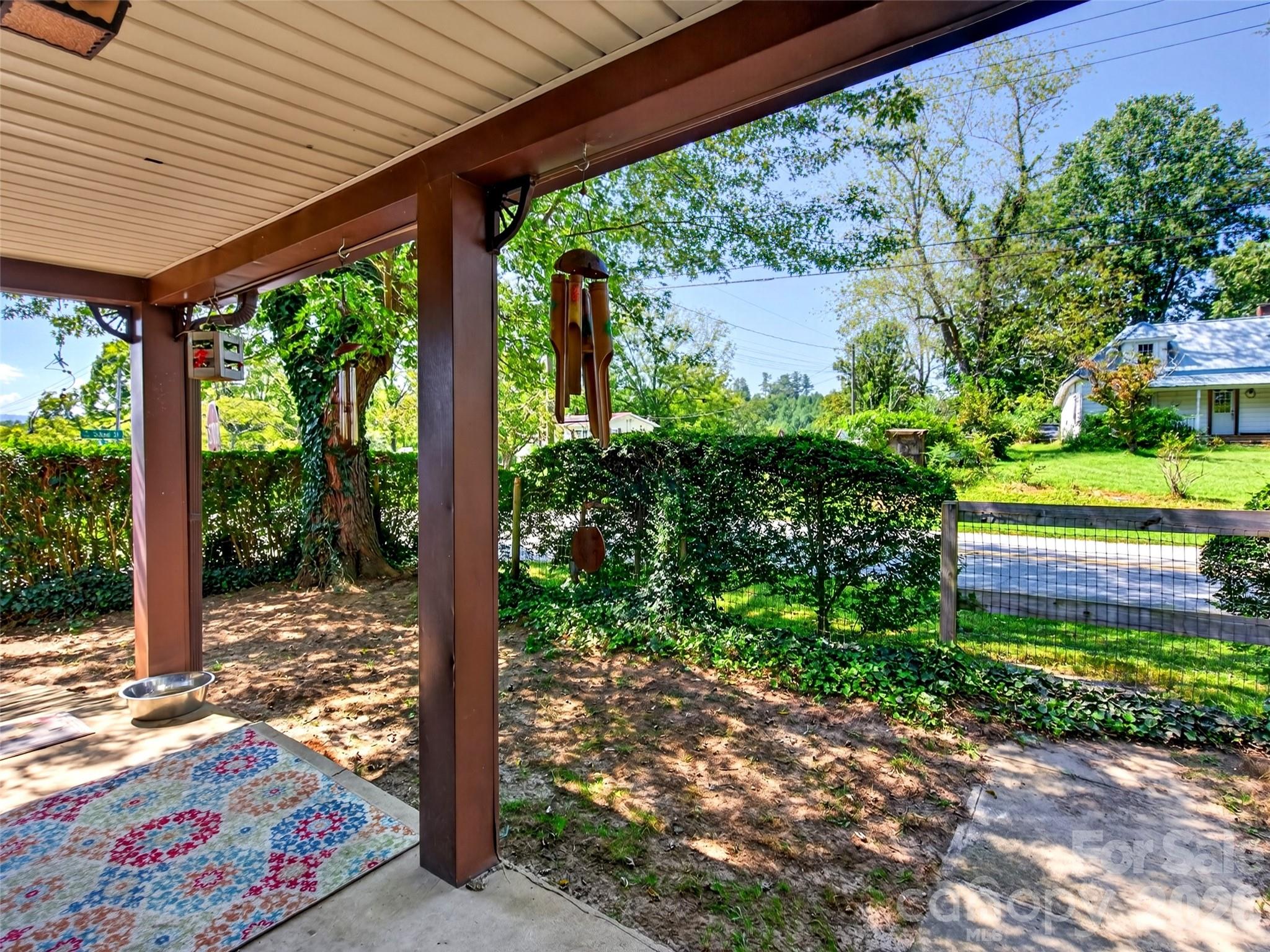 main property photo 37