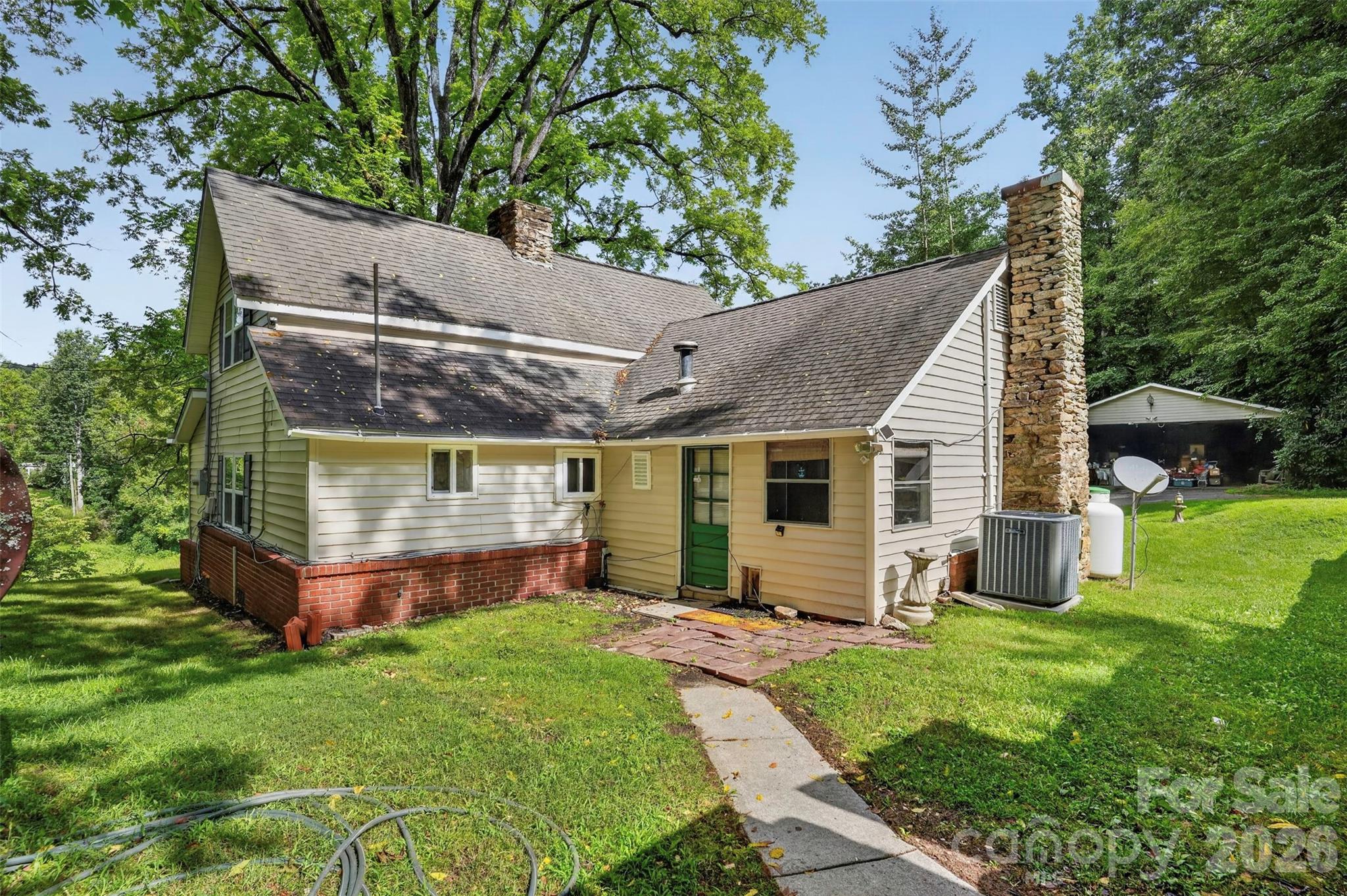main property photo 25