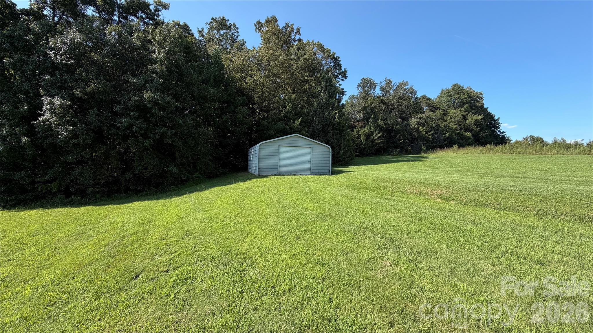 main property photo 16