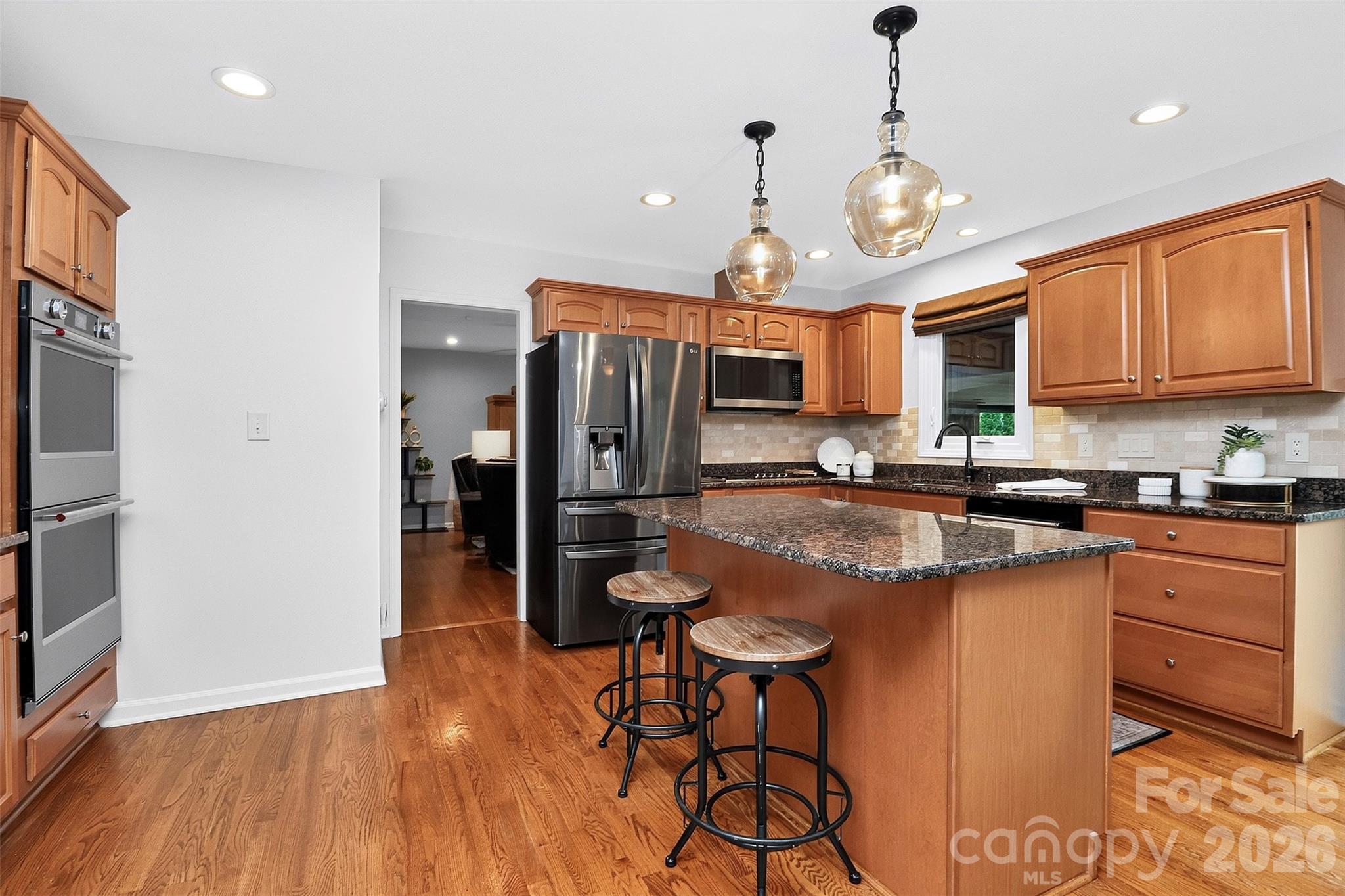 main property photo 7