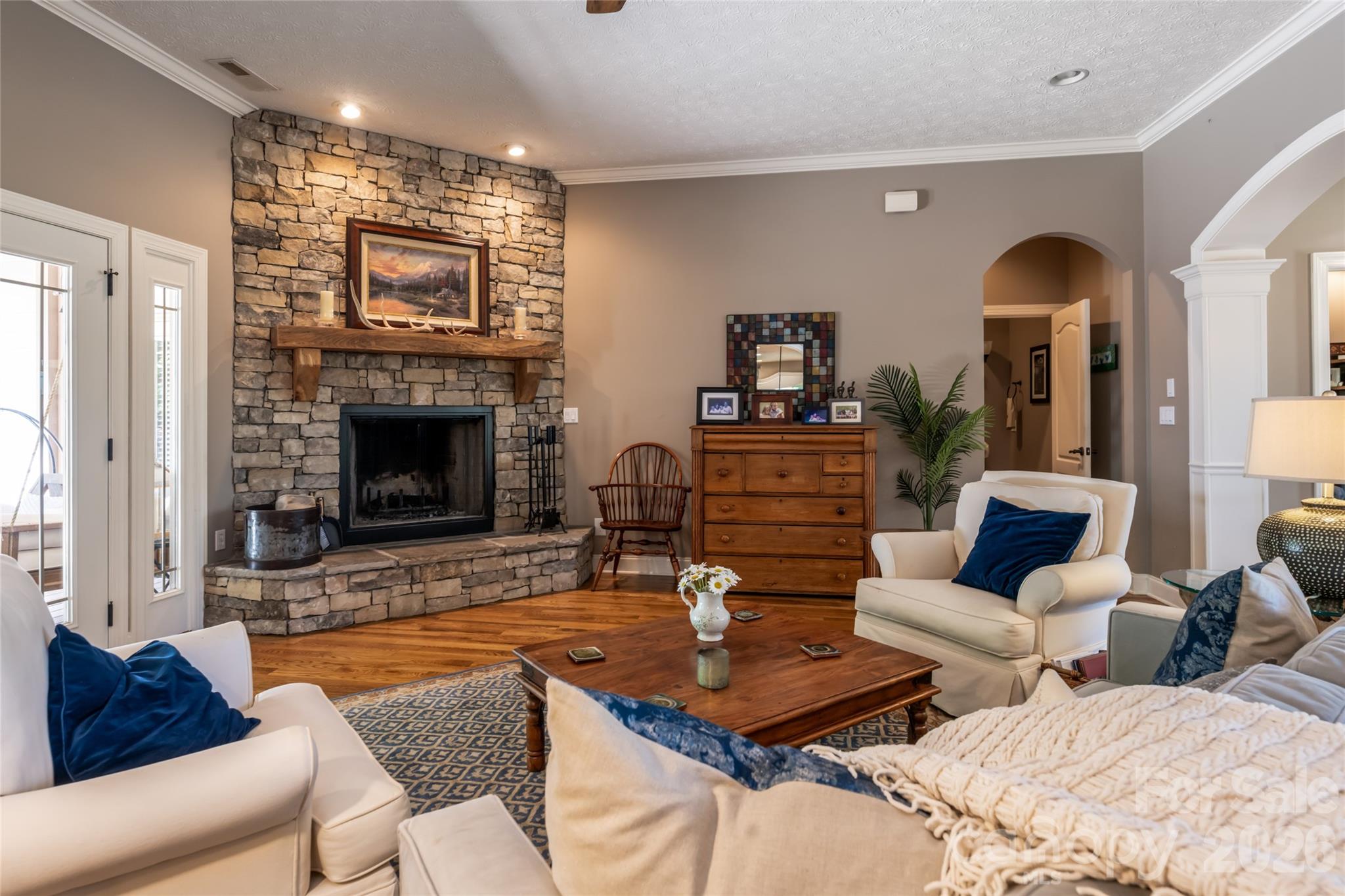 main property photo 14