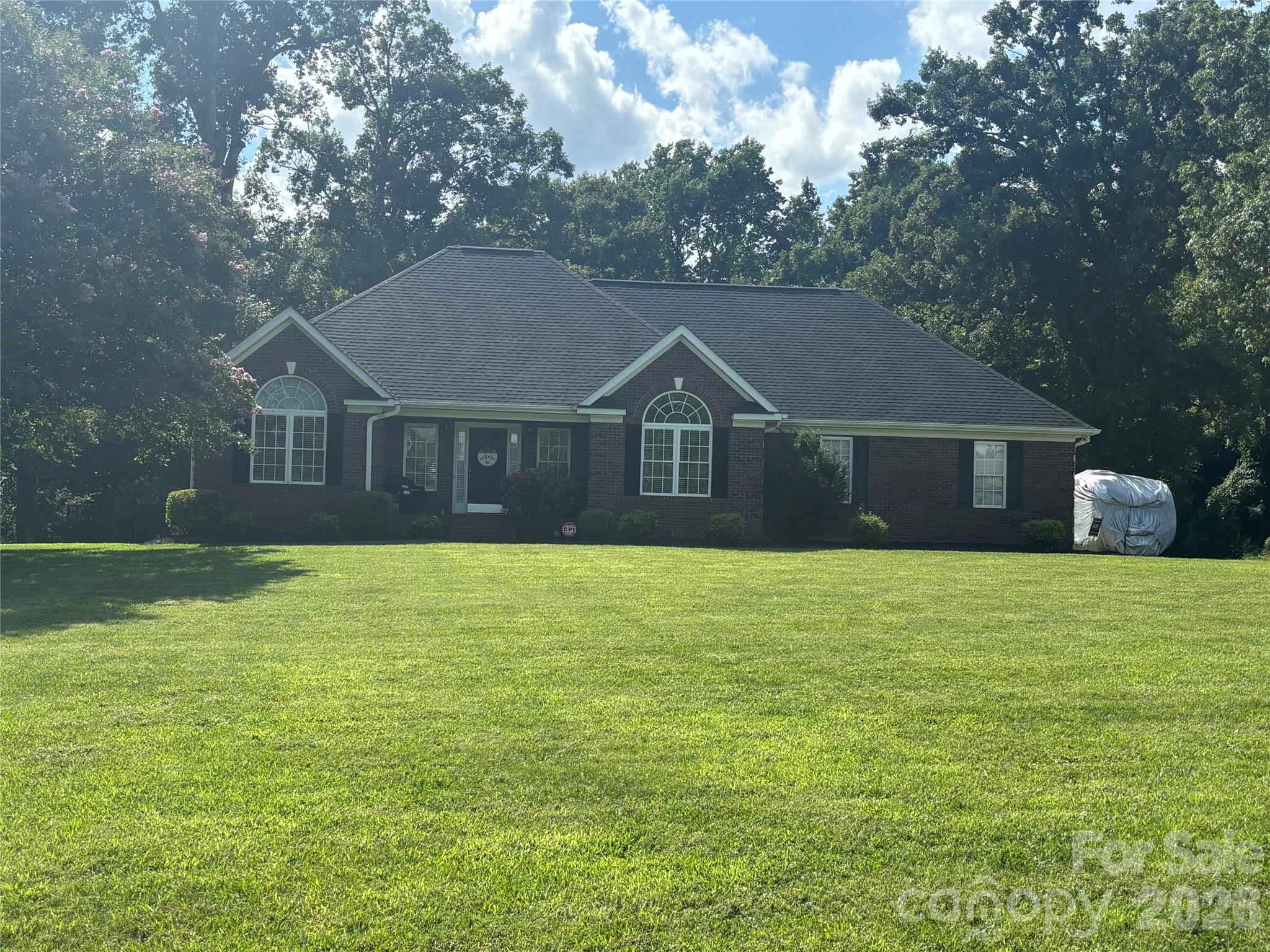 main property photo 0