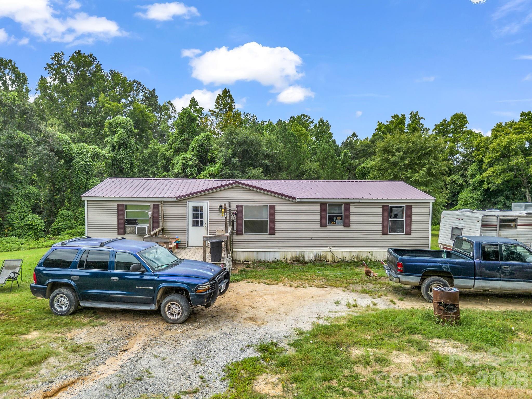 main property photo 23
