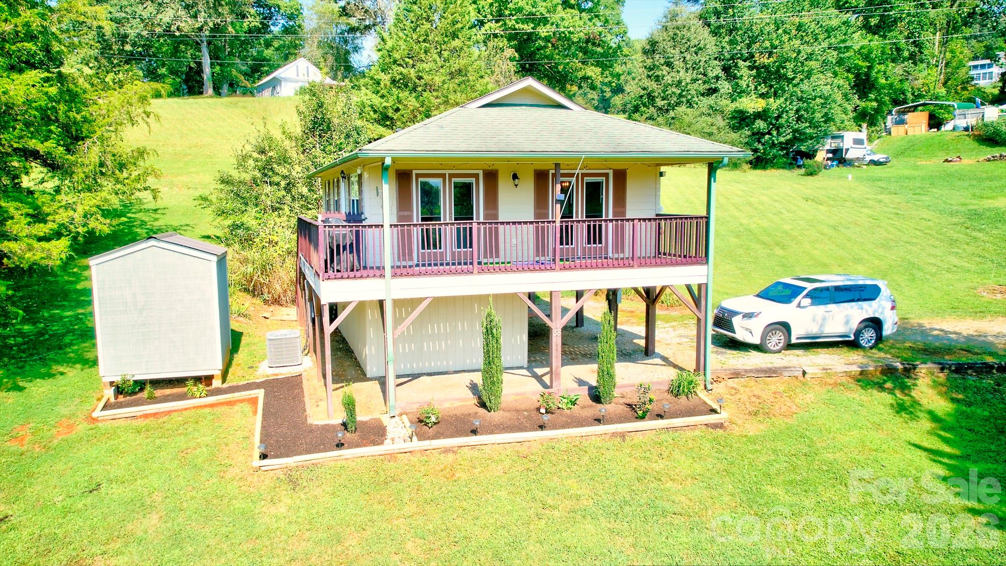 main property photo 7
