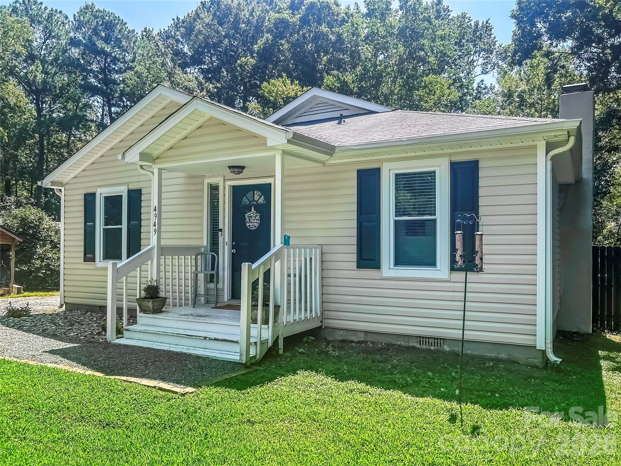 main property photo 0