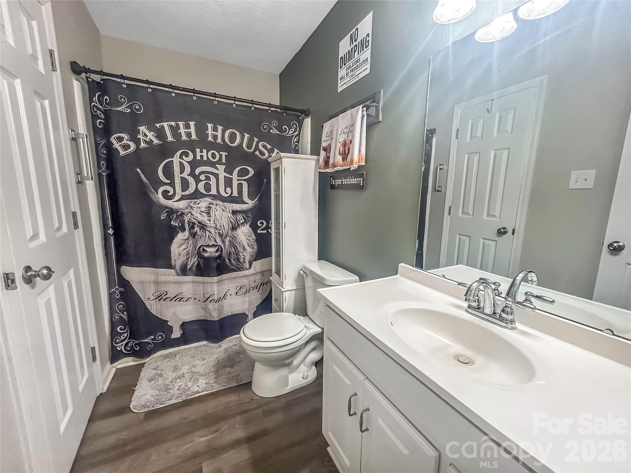 main property photo 10