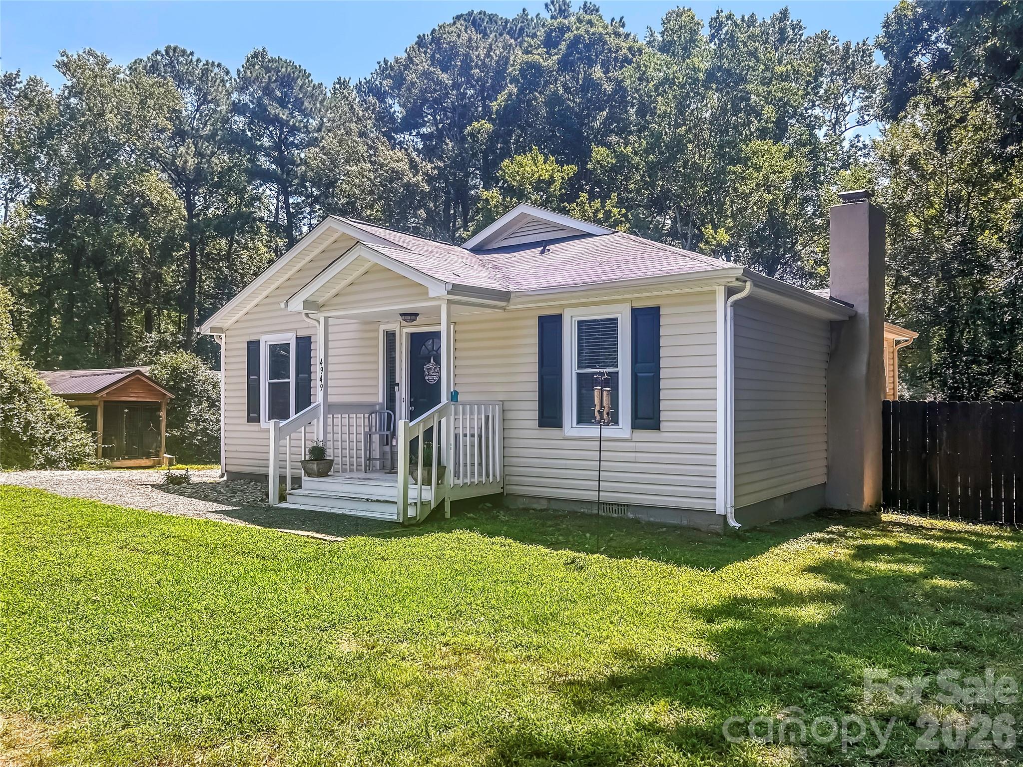 main property photo 2