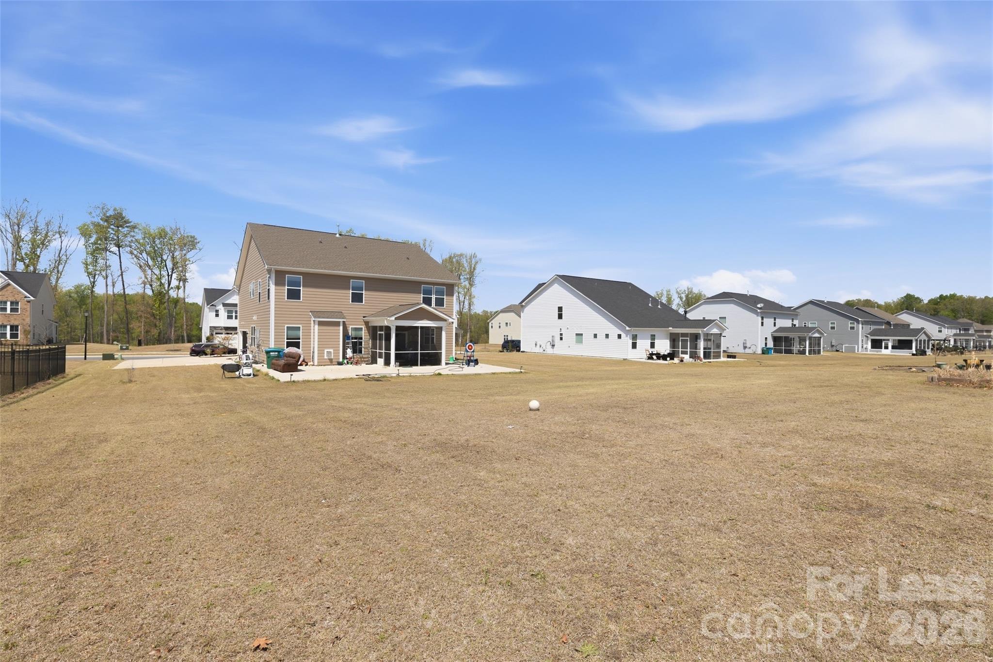 main property photo 15