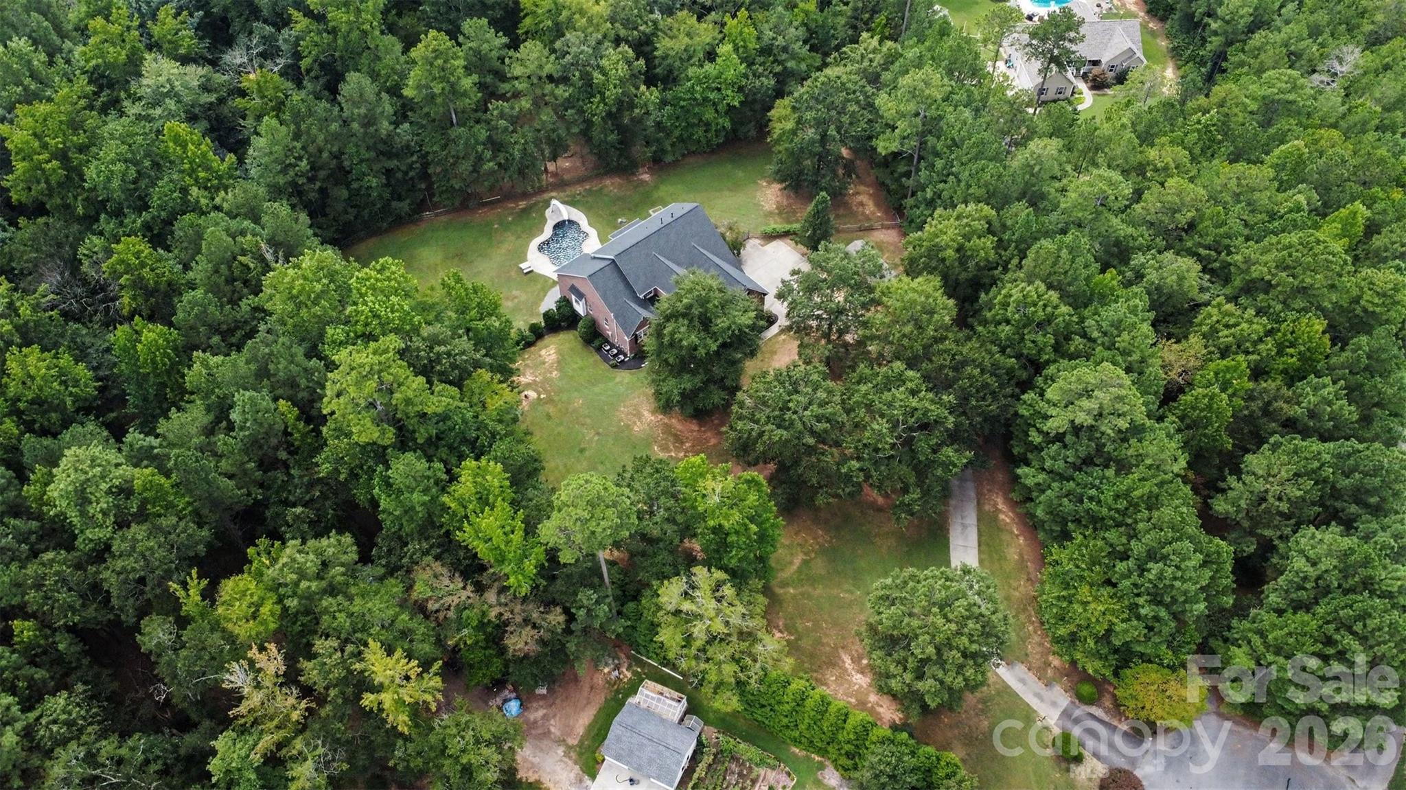 main property photo 7