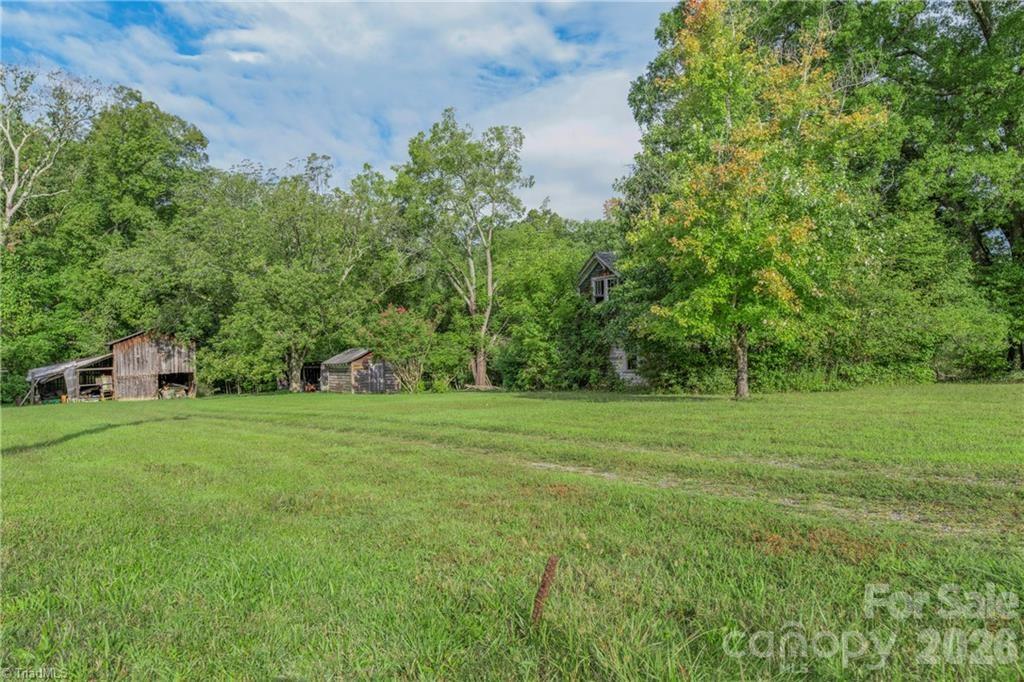 main property photo 17