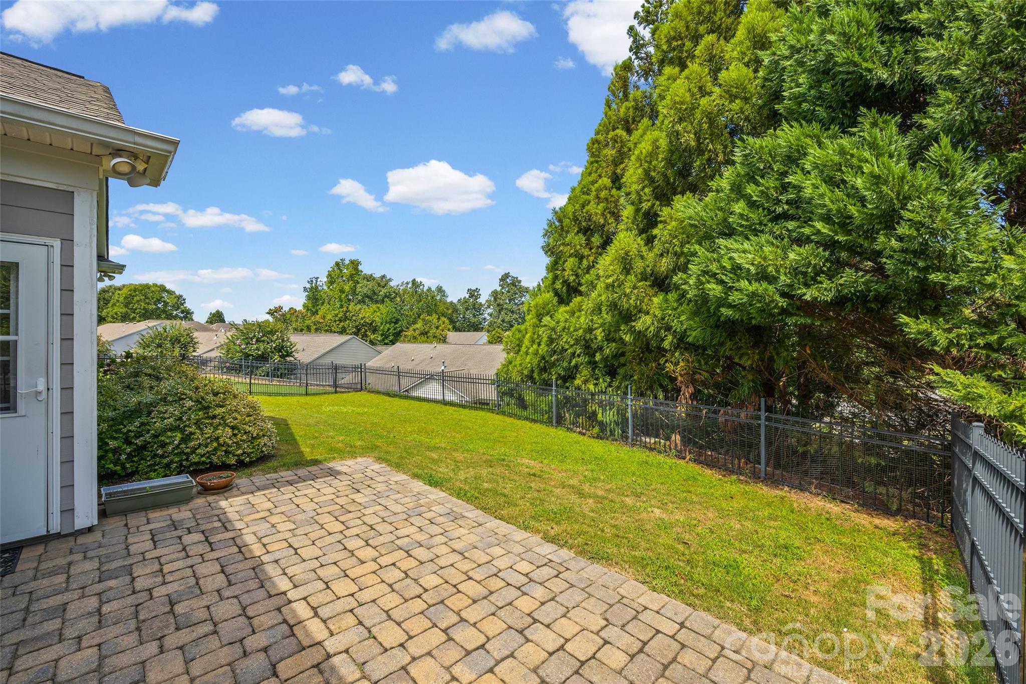 main property photo 43