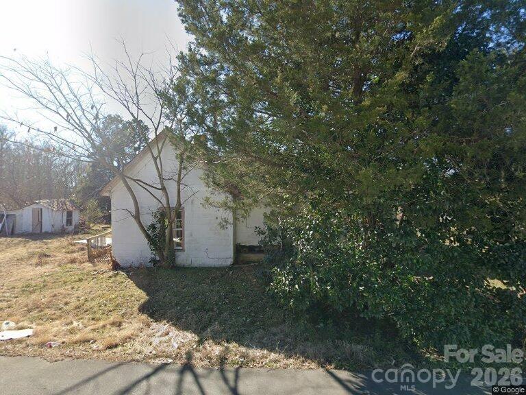 main property photo 0