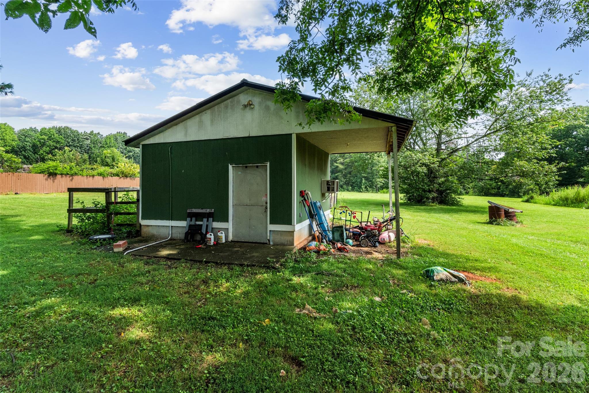 main property photo 34