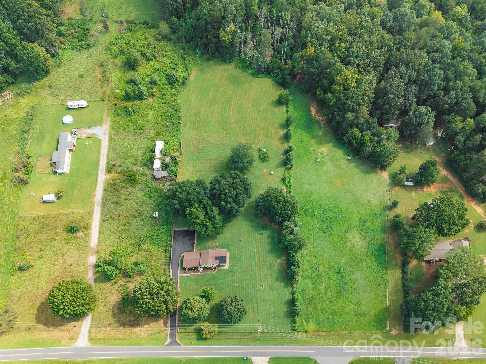 main property photo 37