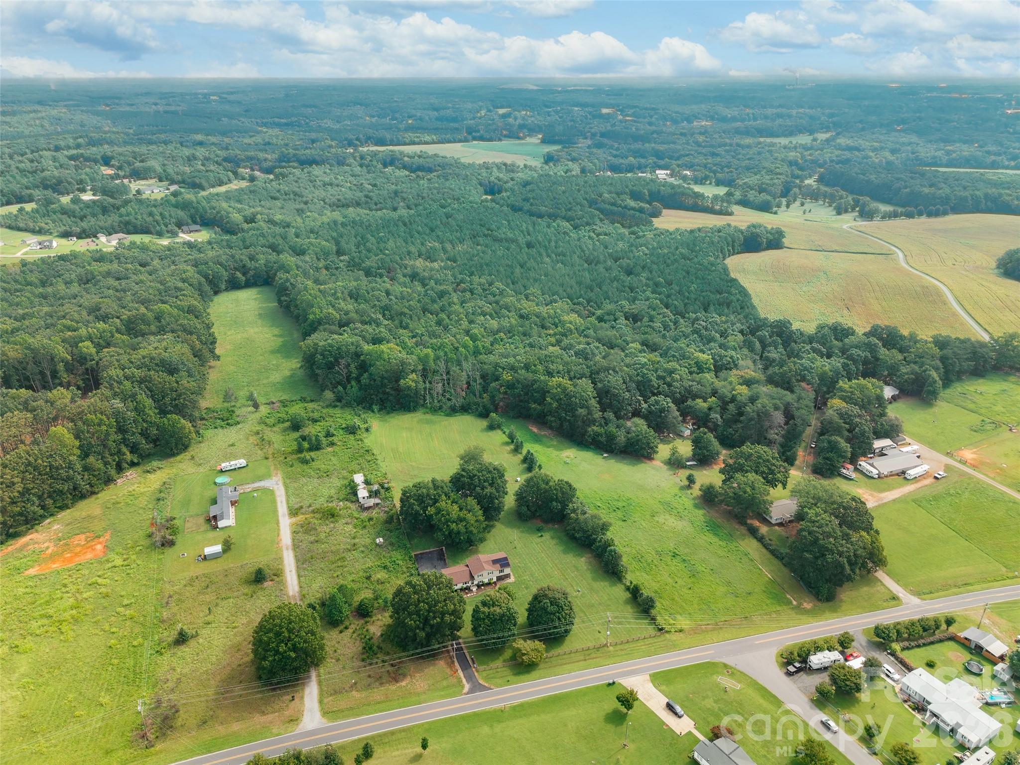 main property photo 39