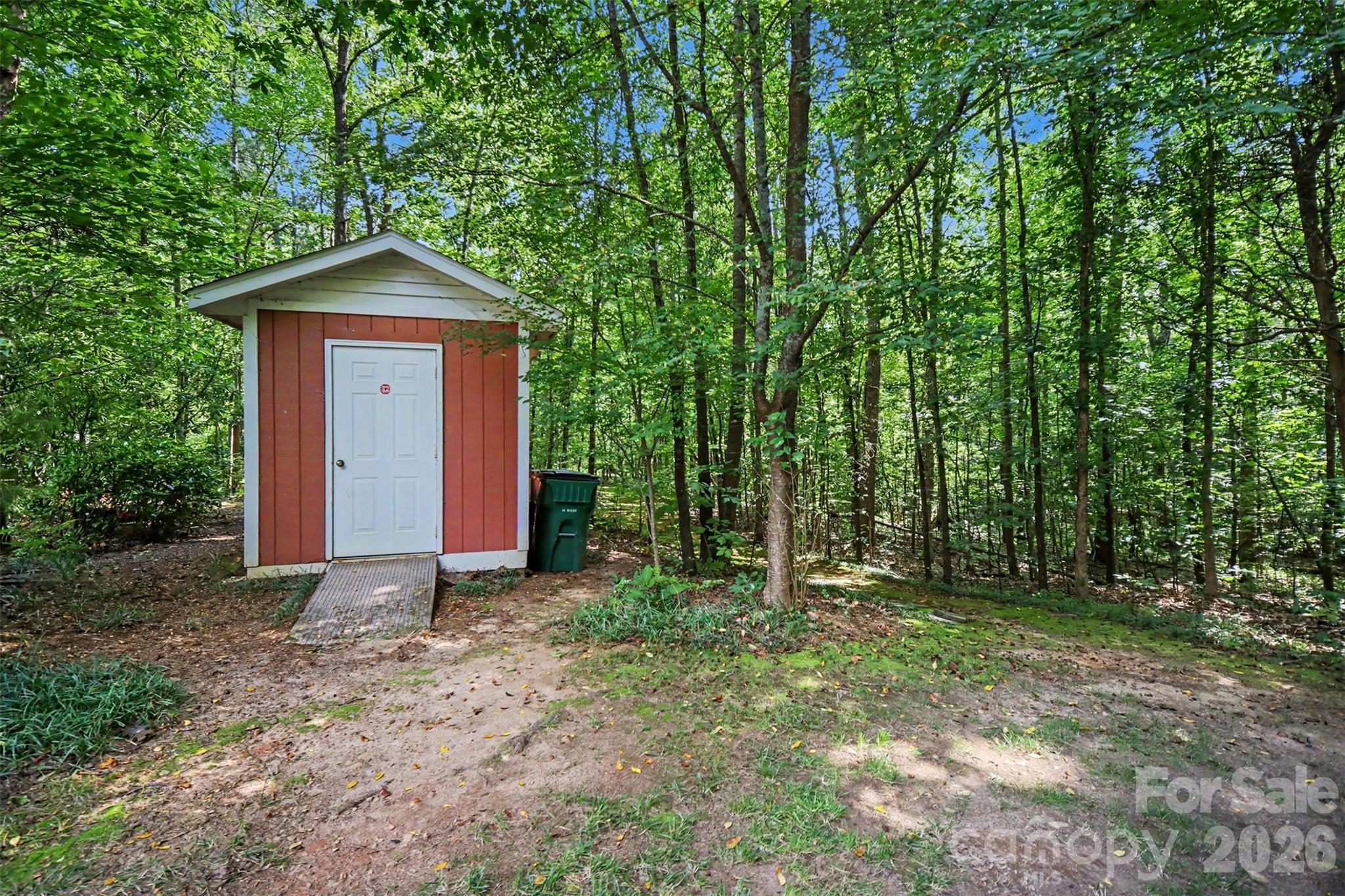 main property photo 38