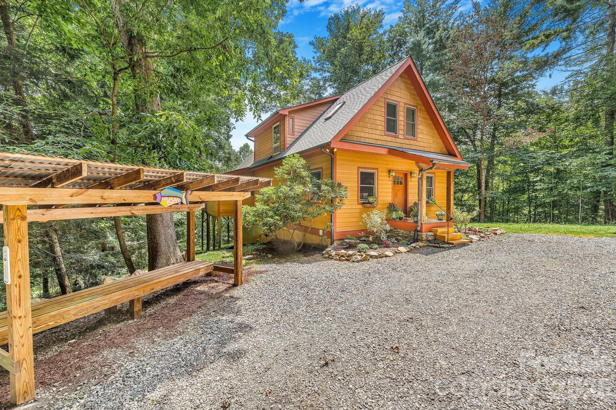 main property photo 36