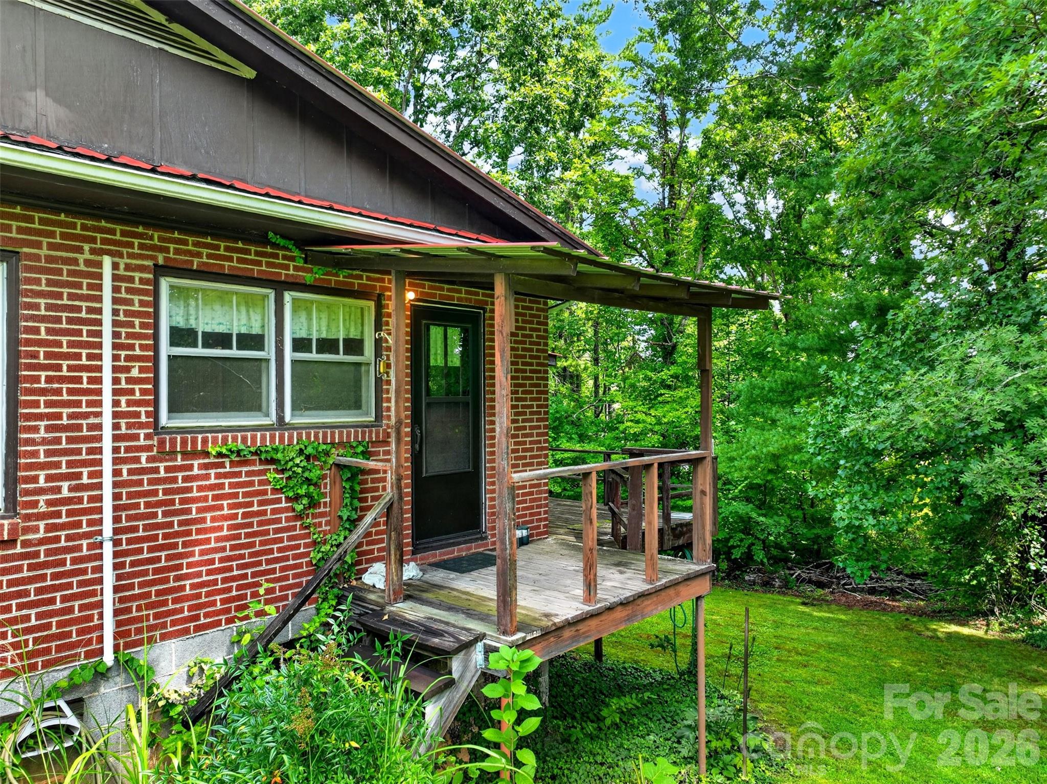 main property photo 4