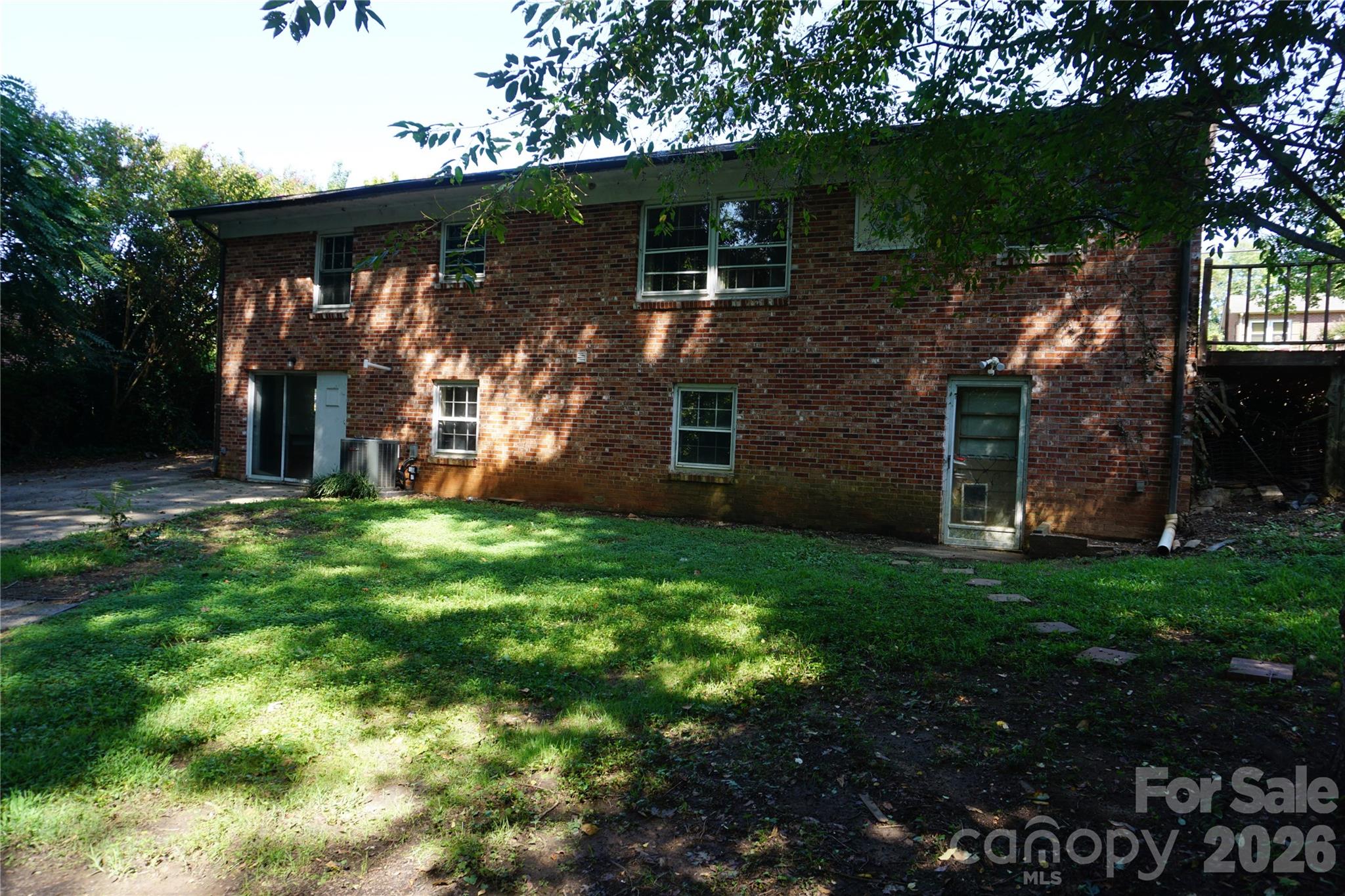 main property photo 29