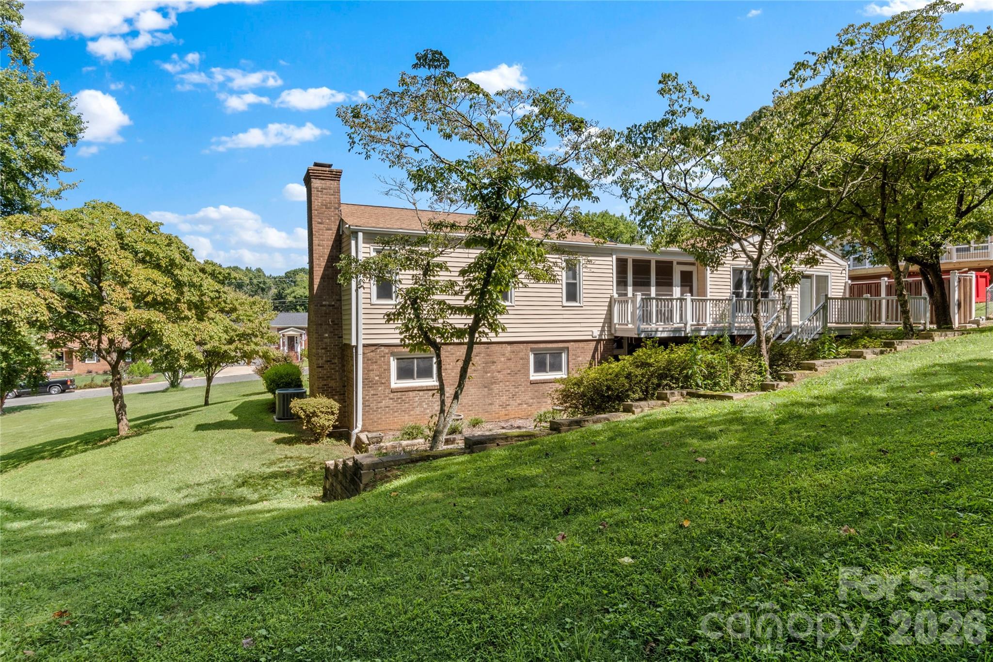 main property photo 39