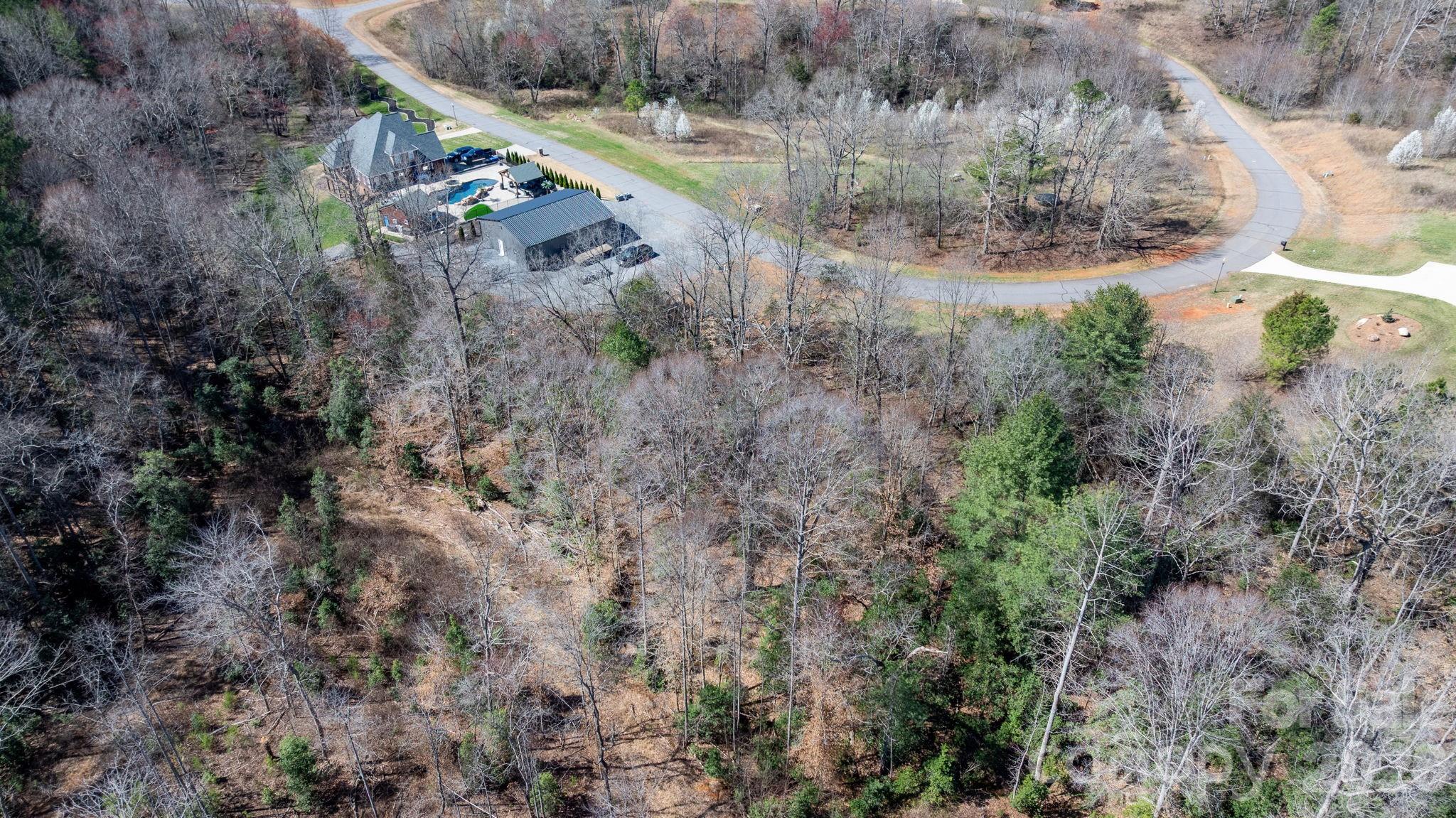 main property photo 14