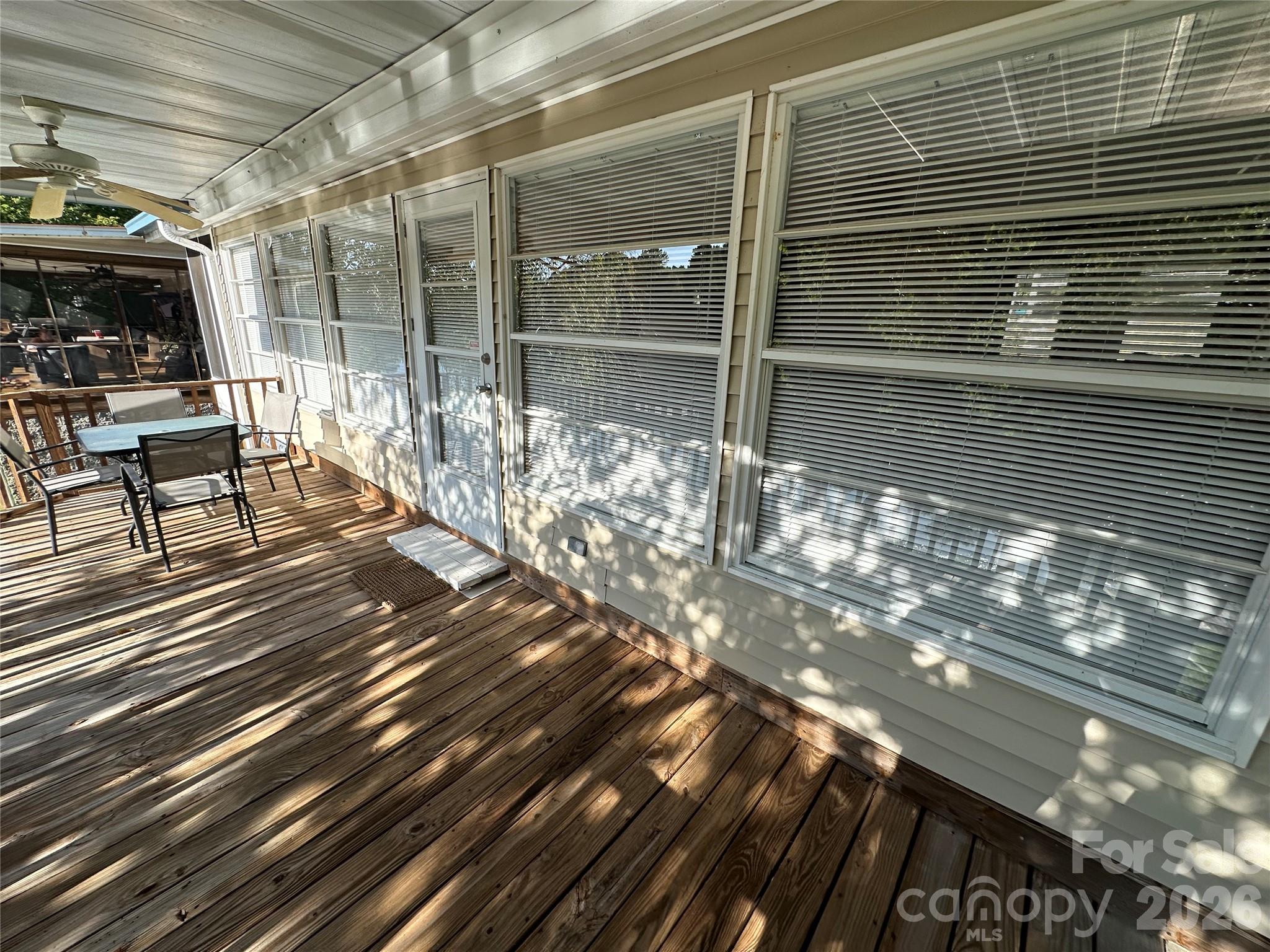property viewer photo 27