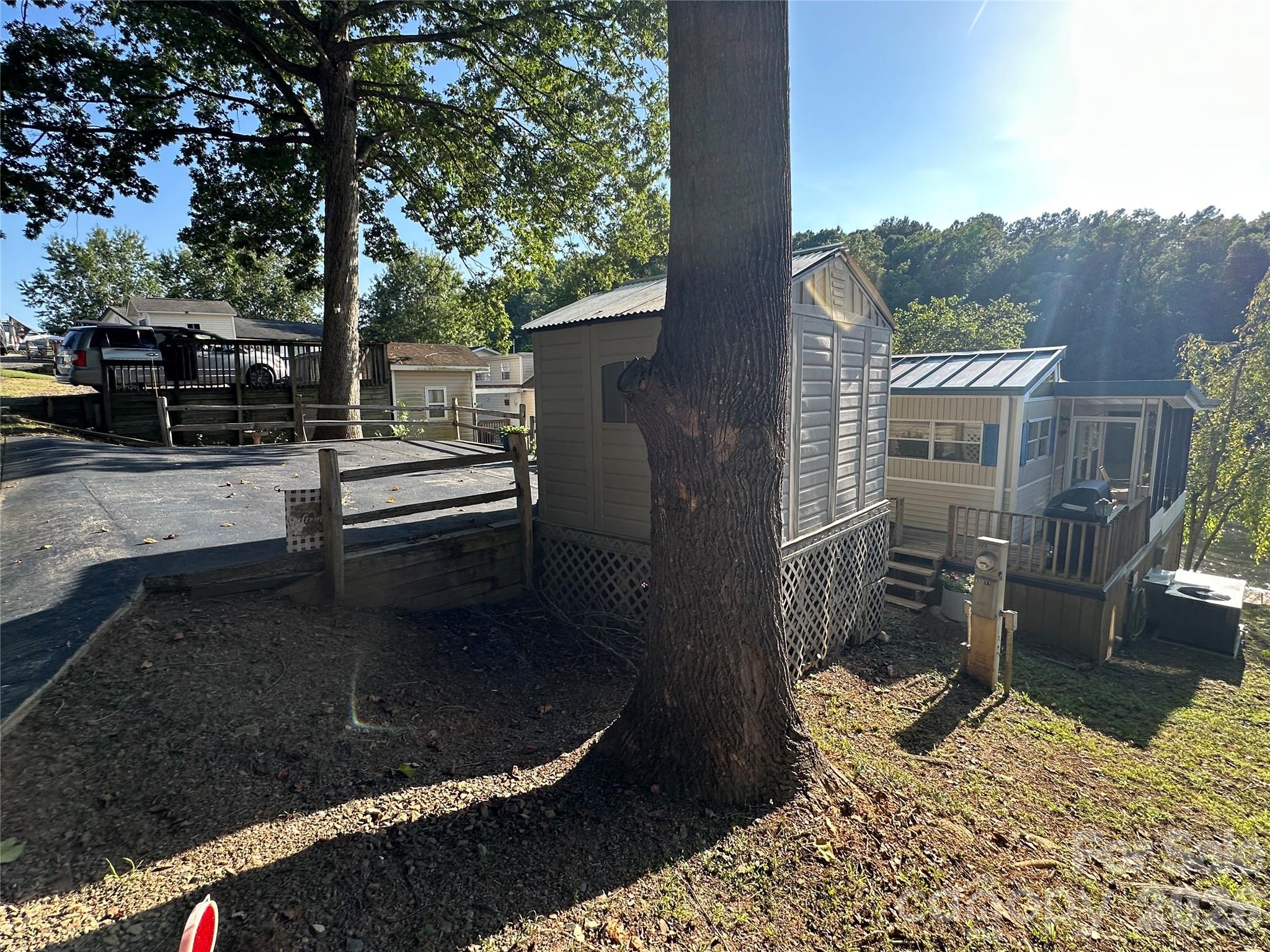 property viewer photo 35