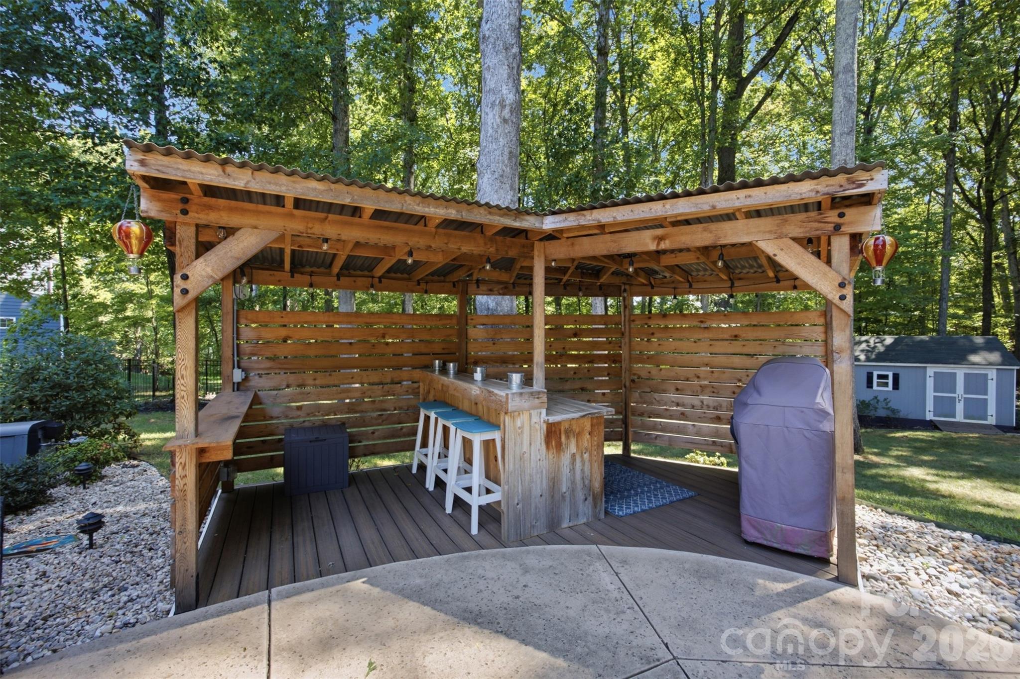 main property photo 31