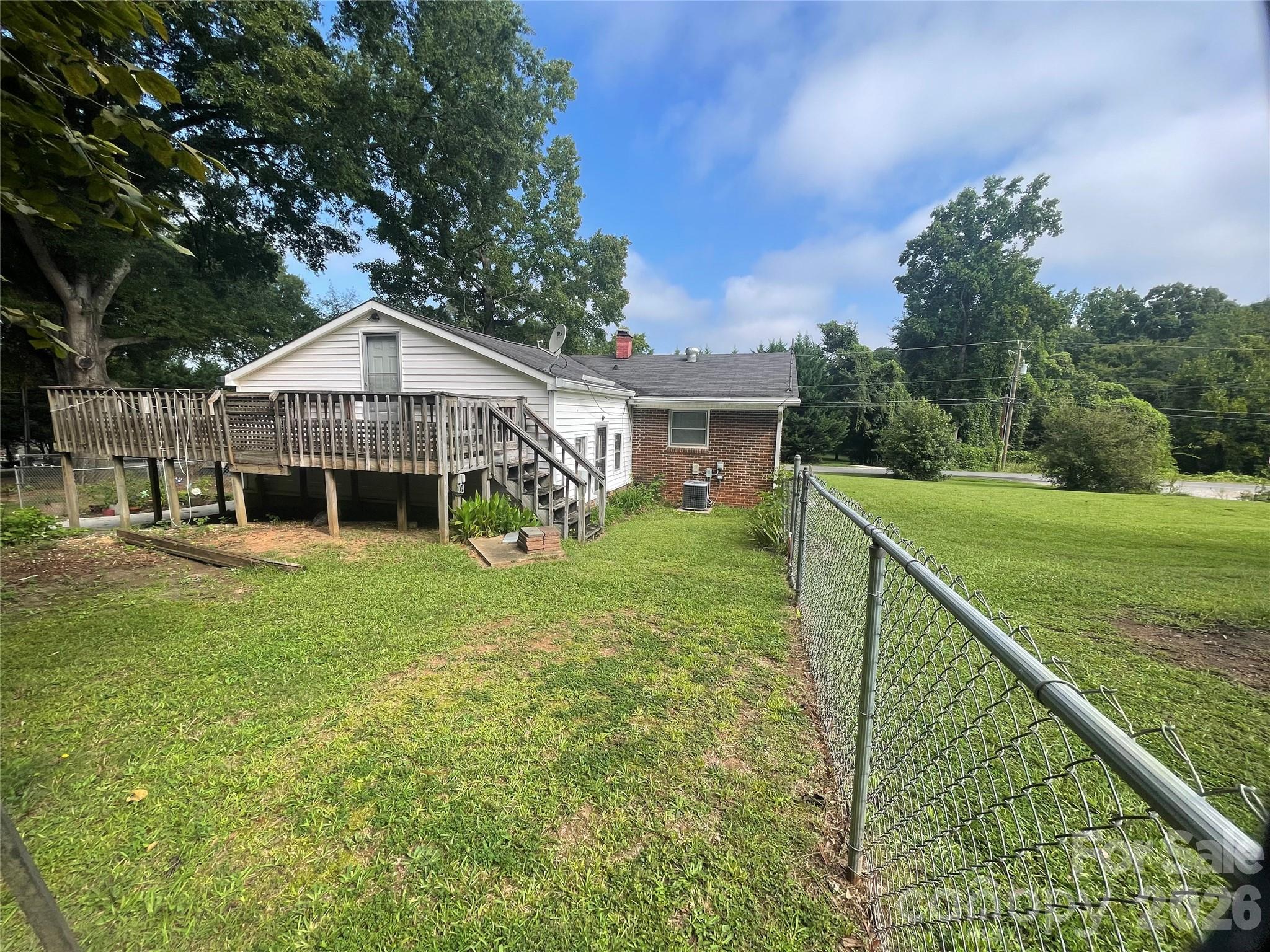 main property photo 7