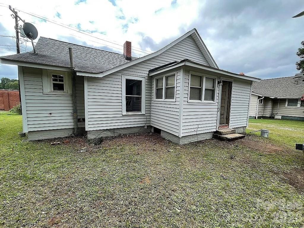 main property photo 5