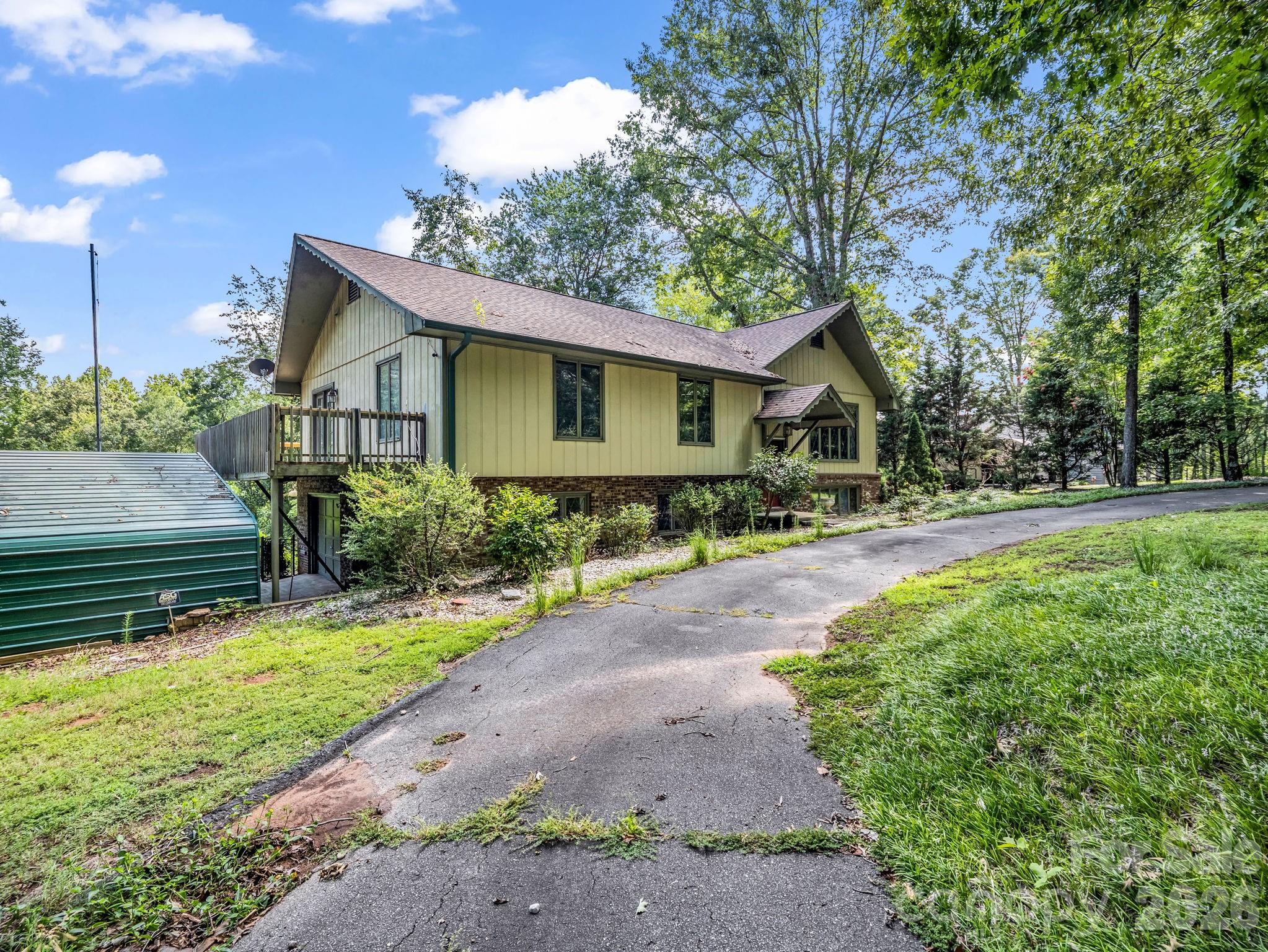 main property photo 38