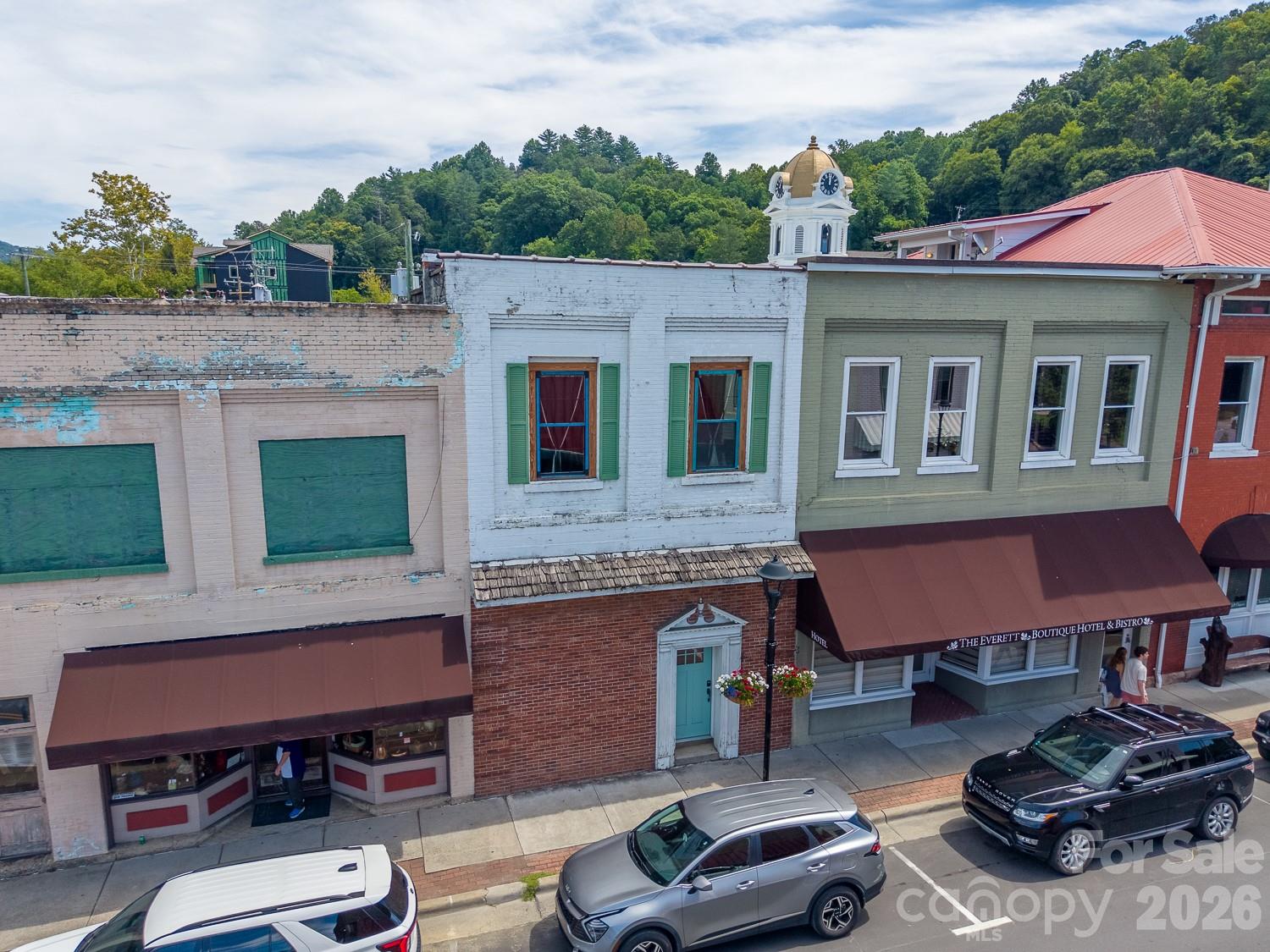 main property photo 1