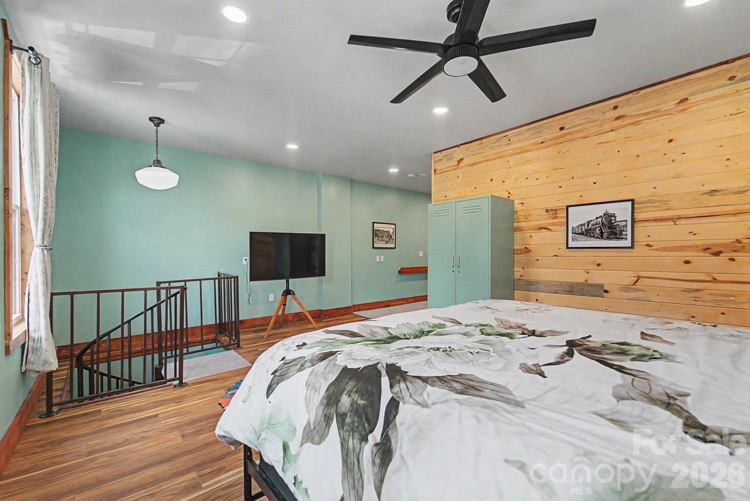main property photo 36