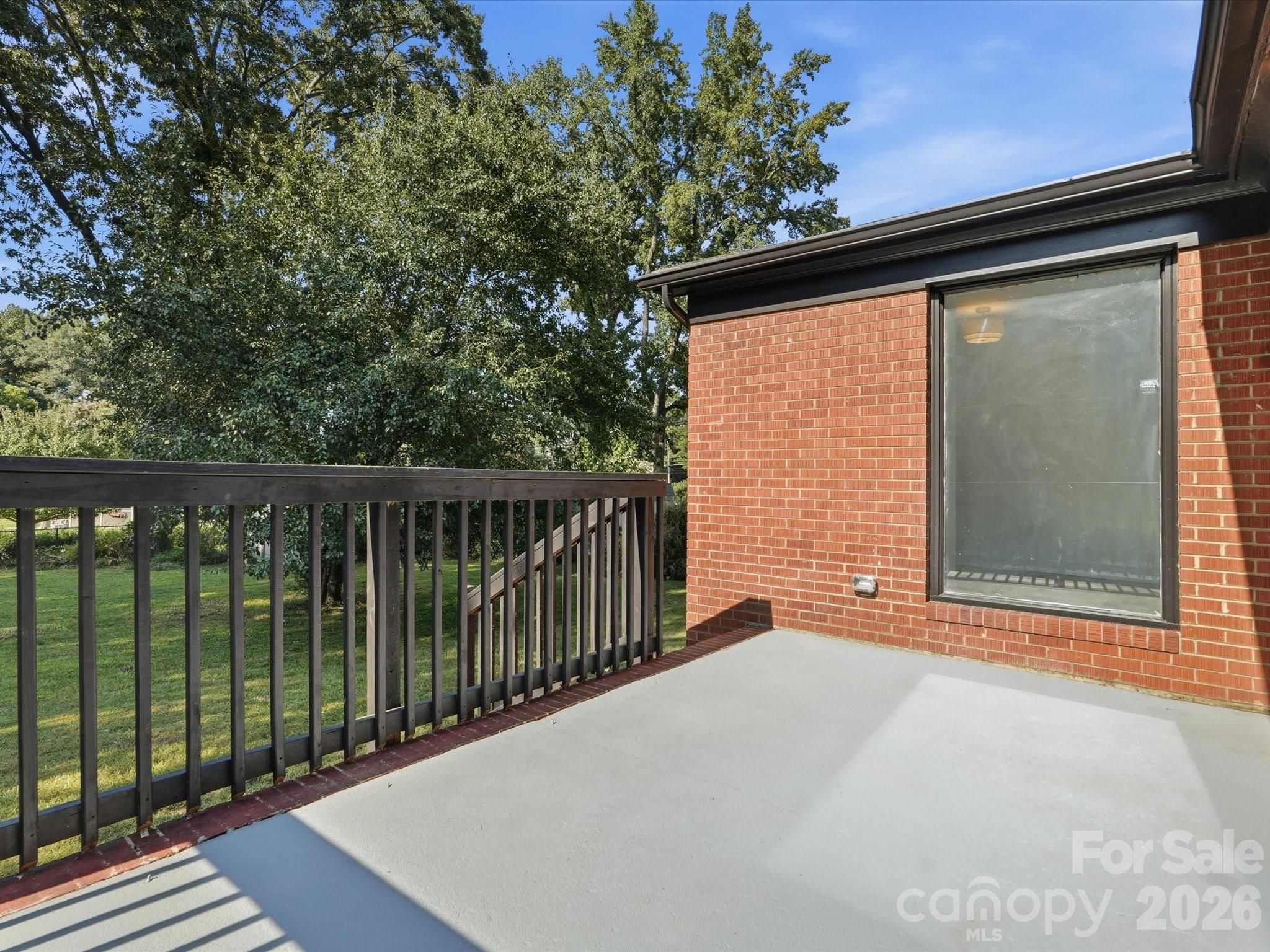 main property photo 20