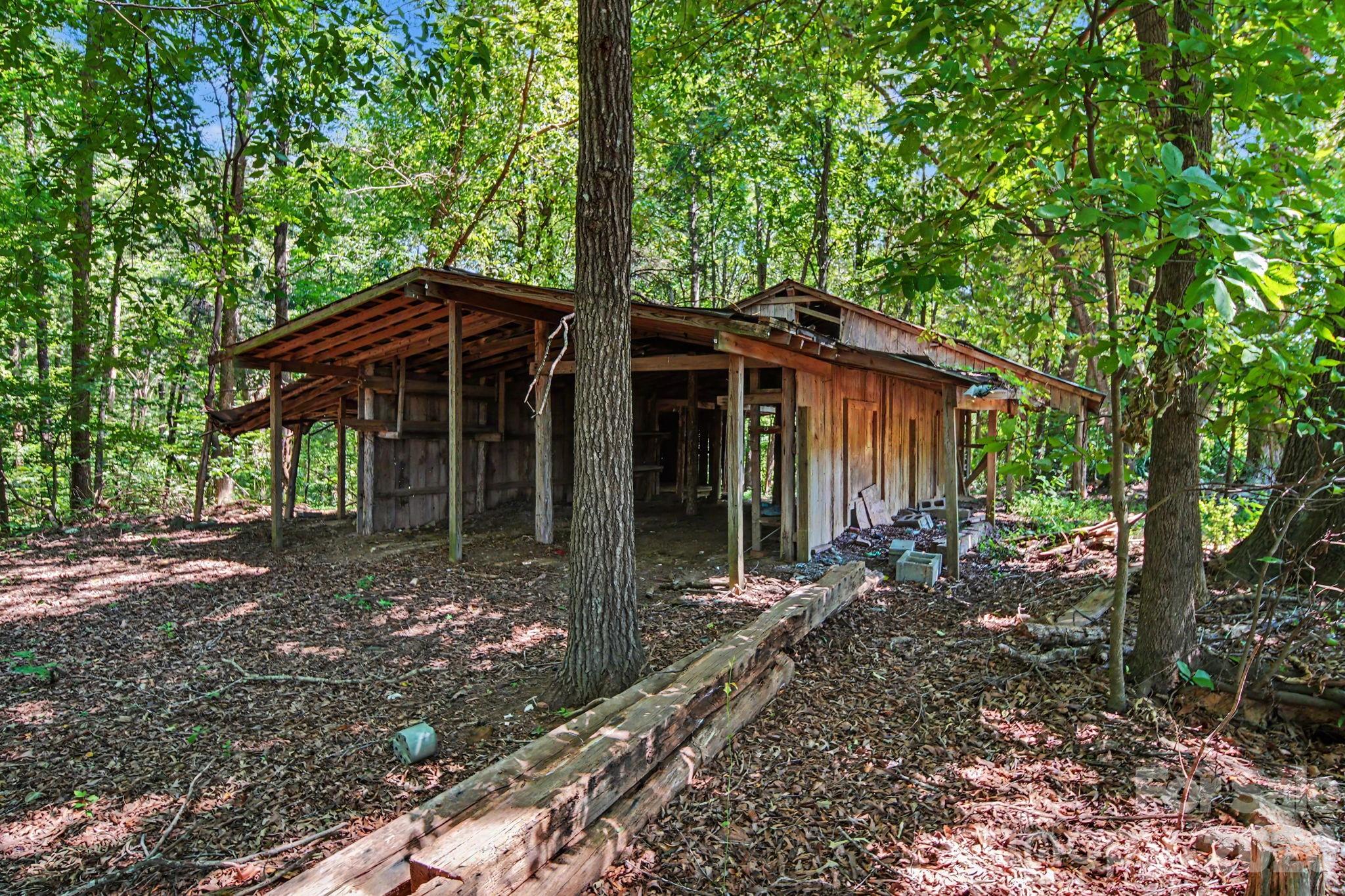 main property photo 12