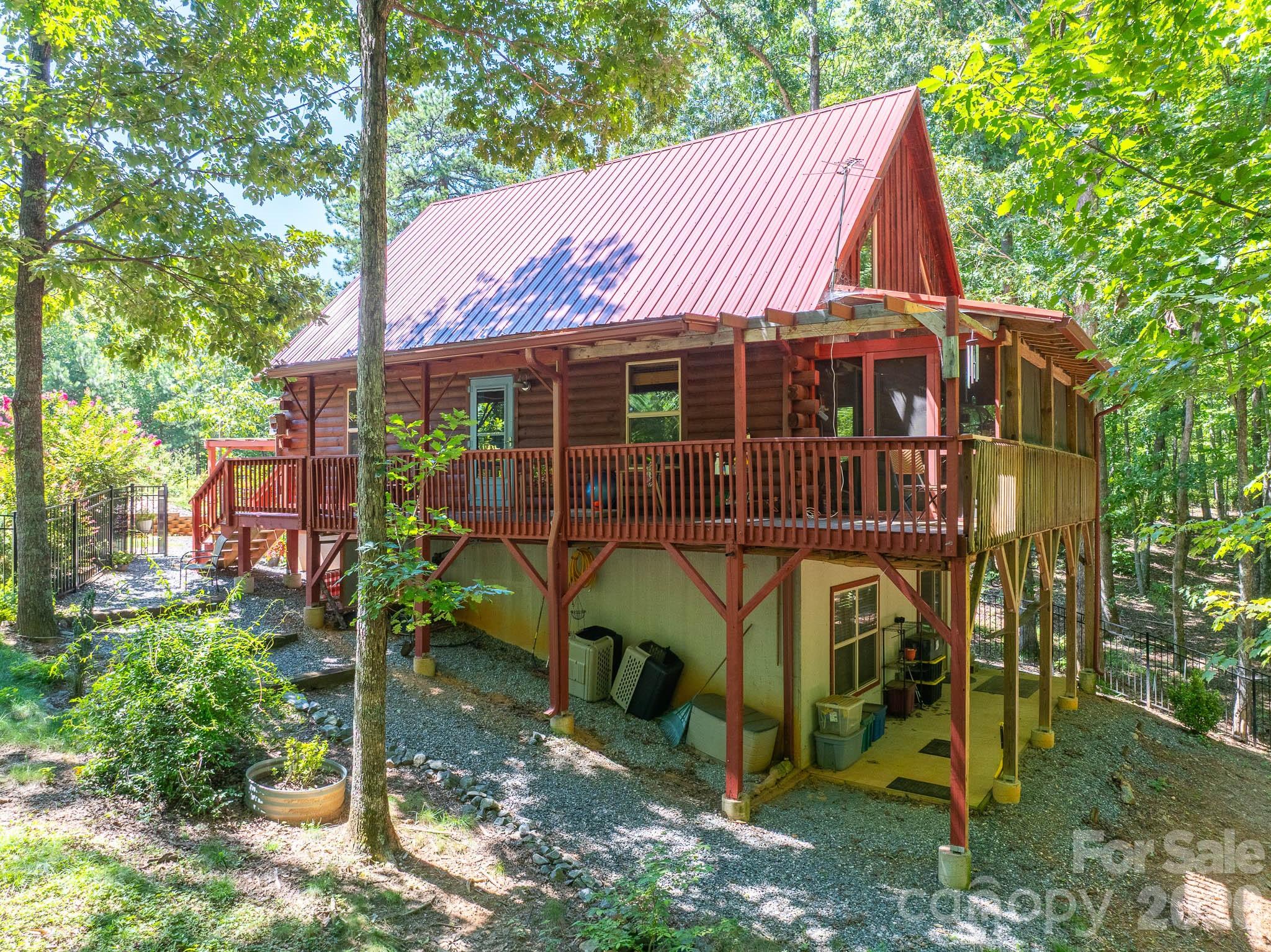 main property photo 30