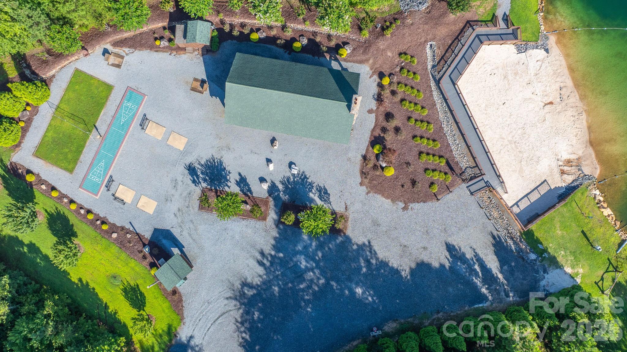 main property photo 45