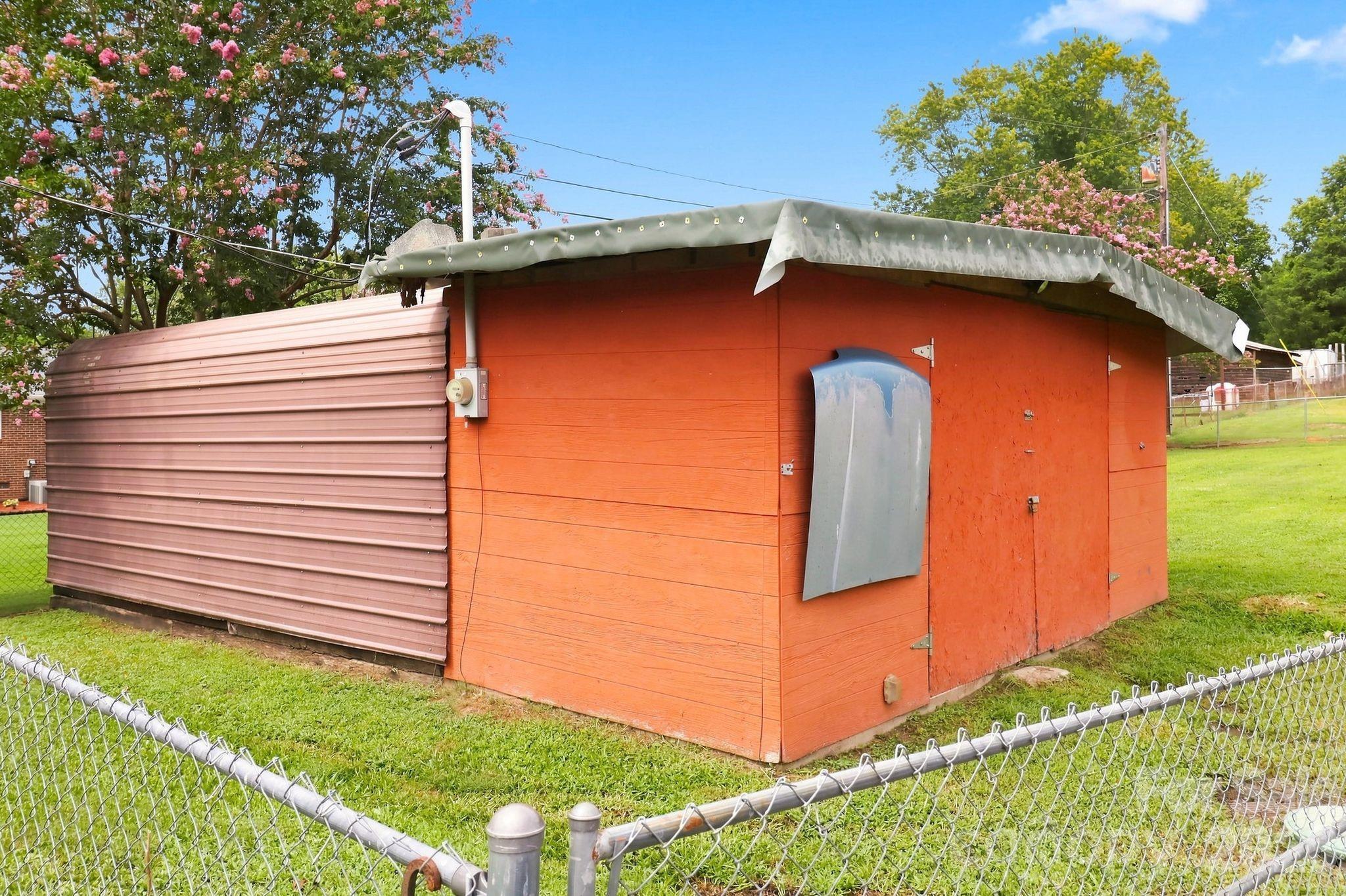 main property photo 35